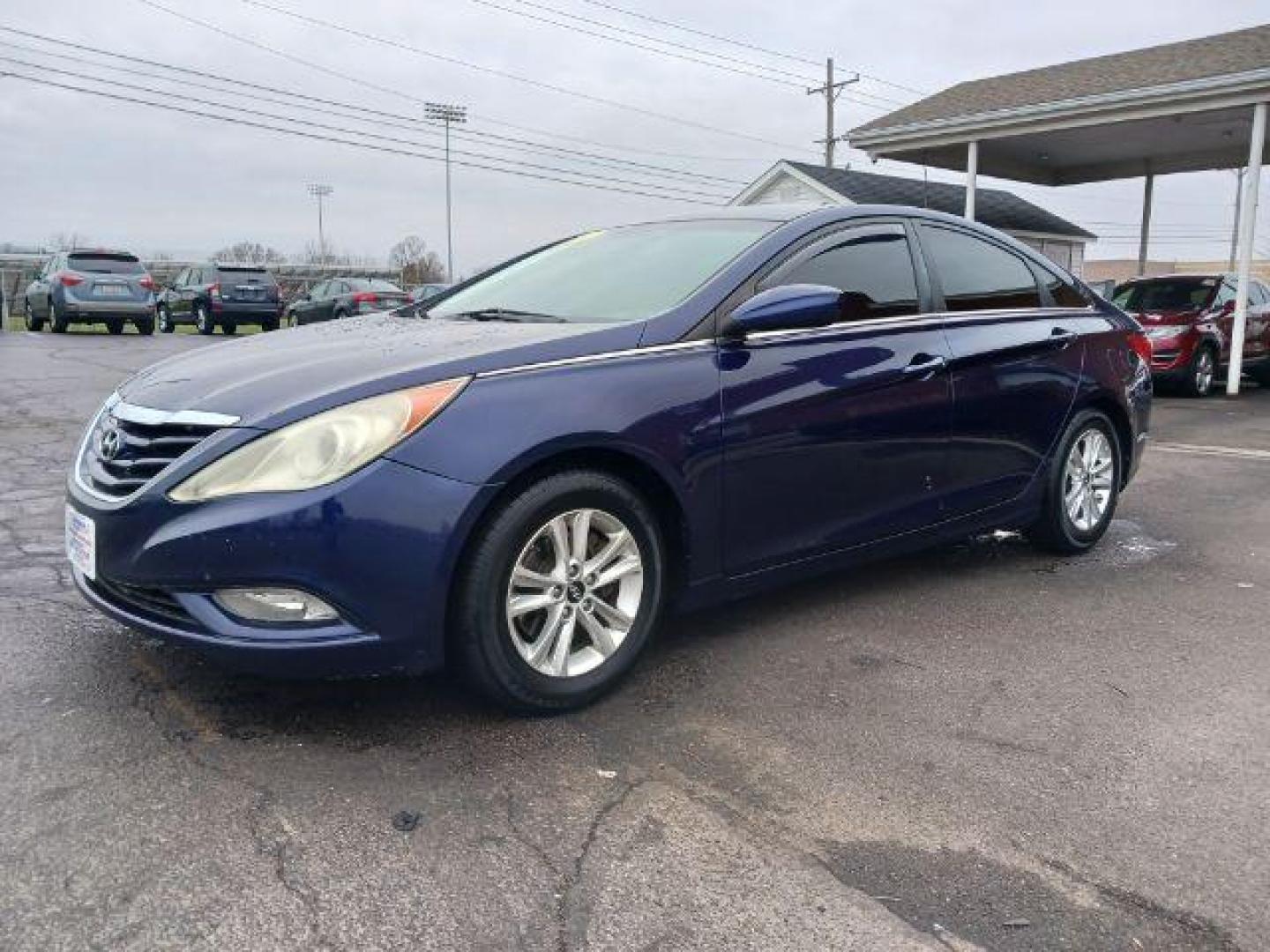 2013 Blue Hyundai Sonata GLS (5NPEB4AC4DH) with an 2.4L L4 DOHC 16V engine, 6-Speed Automatic transmission, located at 401 Woodman Dr, Riverside, OH, 45431, (937) 908-9800, 39.760899, -84.123421 - Photo#2