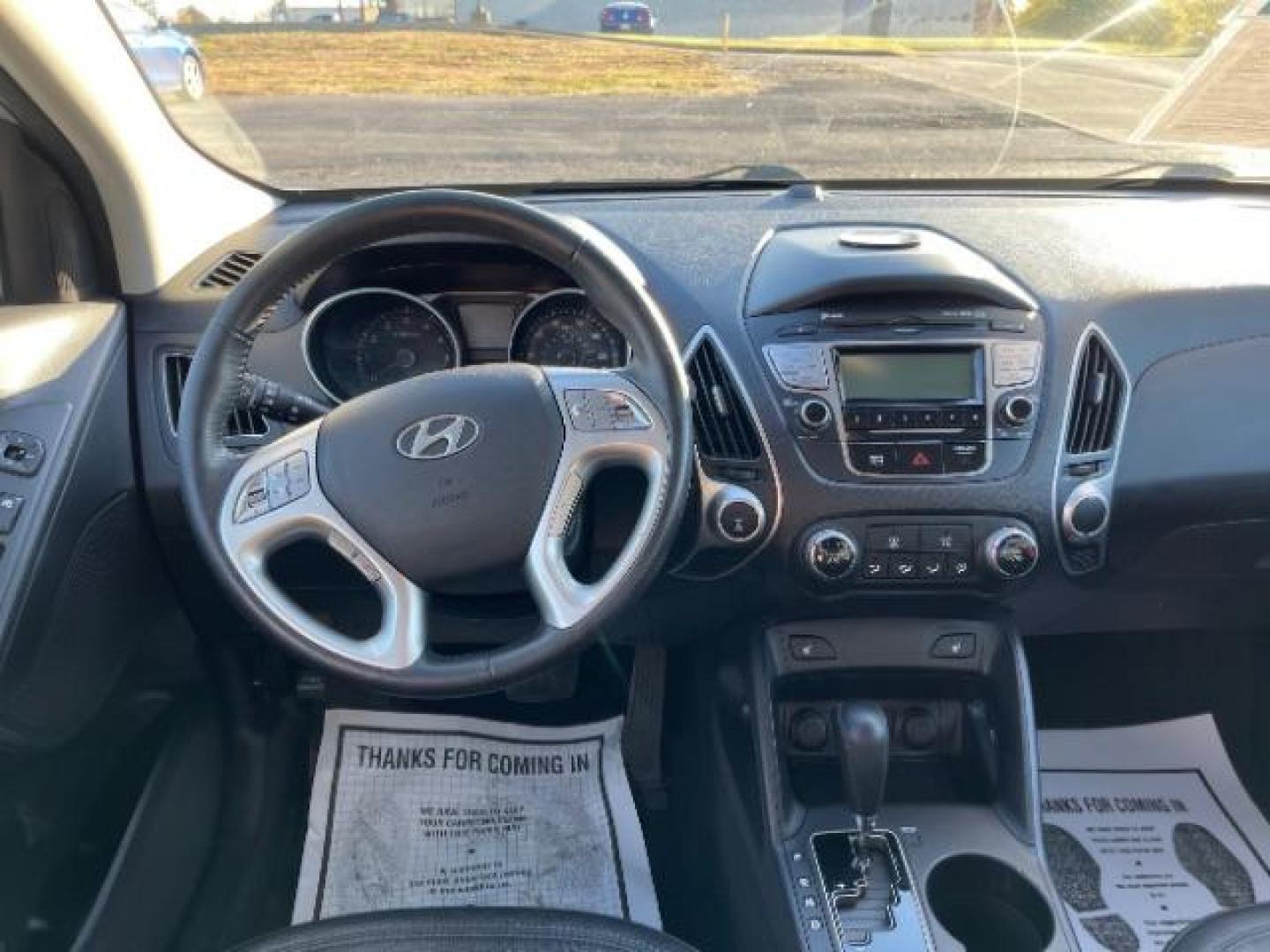 2013 Diamond Silver Metallic Hyundai Tucson GLS AWD (KM8JUCAC1DU) with an 2.4L L4 DOHC 16V engine, 6-Speed Automatic transmission, located at 1230 East Main St, Xenia, OH, 45385, (937) 908-9800, 39.688026, -83.910172 - Photo#7