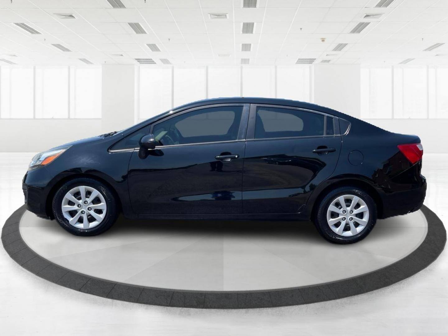 2013 Aurora Black Pearl Kia Rio LX (KNADM4A32D6) with an 1.6L L4 DOHC 16V engine, located at 1230 East Main St, Xenia, OH, 45385, (937) 908-9800, 39.688026, -83.910172 - Photo#5