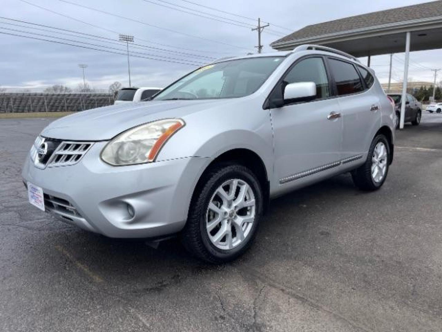 2013 Silver Nissan Rogue SL (JN8AS5MV1DW) , located at 880 E. National Road, Vandalia, OH, 45377, (937) 908-9800, 39.891918, -84.183594 - Photo#1