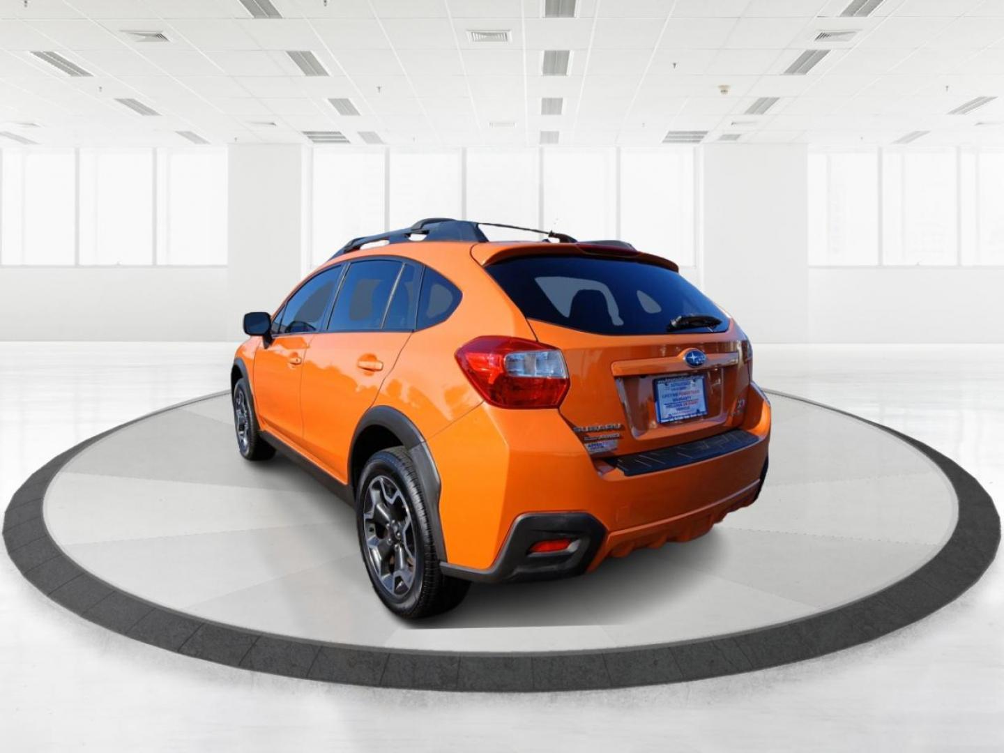 2013 Subaru XV Crosstrek 2.0 Limited (JF2GPAGC1D2) with an 2.0L L4 DOHC 16V engine, Continuously Variable Transmission transmission, located at 1230 East Main St, Xenia, OH, 45385, (937) 908-9800, 39.688026, -83.910172 - Photo#4