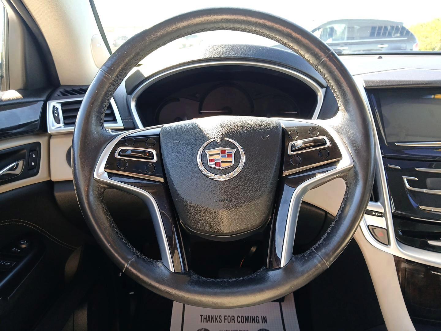 2014 Cadillac SRX Luxury Collection AWD (3GYFNEE30ES) with an 3.6L V6 DOHC 24V FFV engine, 6-Speed Automatic transmission, located at 1230 East Main St, Xenia, OH, 45385, (937) 908-9800, 39.688026, -83.910172 - Photo#15