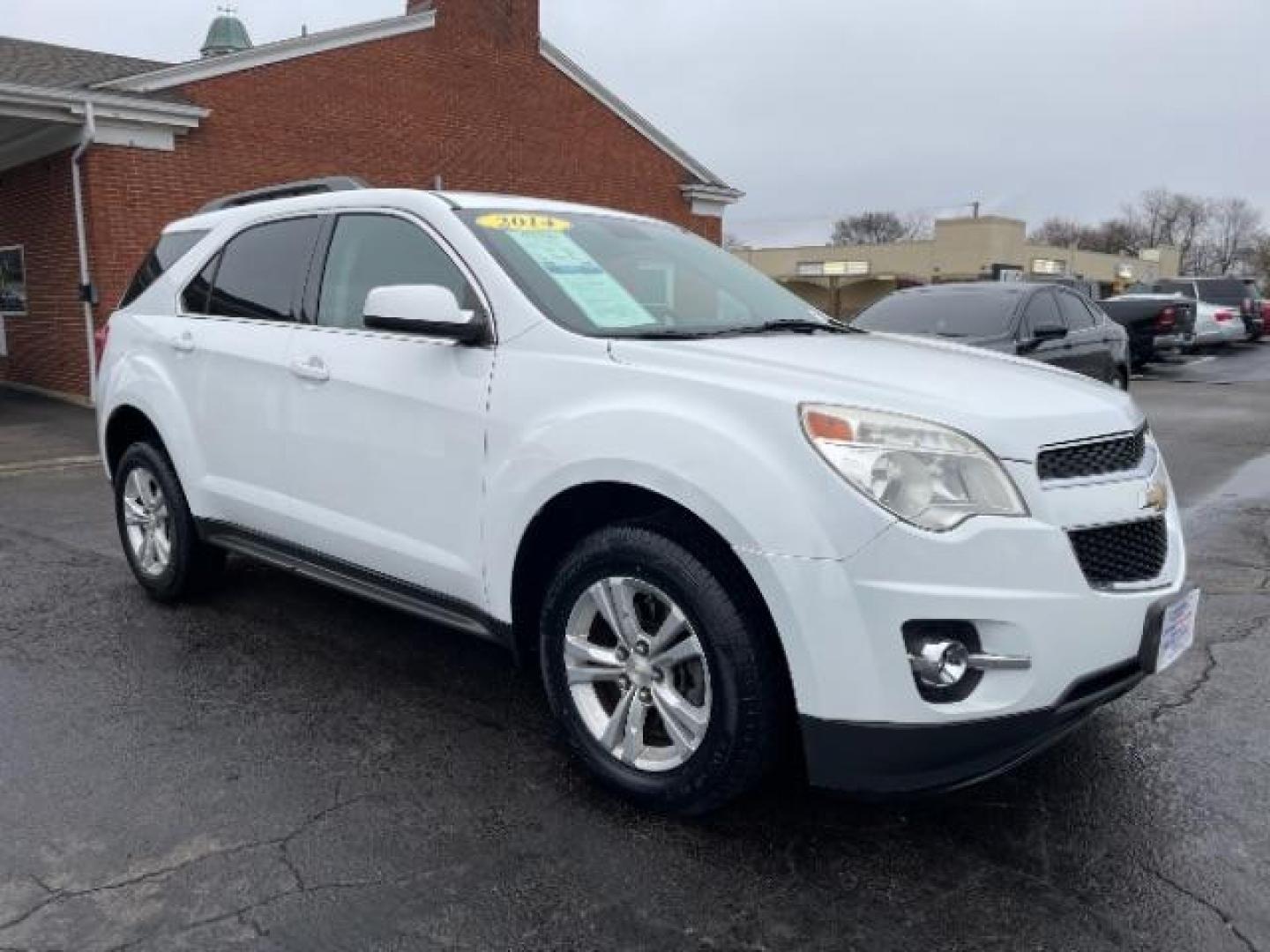 2014 White Diamond Tricoat Chevrolet Equinox 2LT 2WD (2GNALCEK5E6) with an 2.4L L4 DOHC 16V FFV engine, 6-Speed Automatic transmission, located at 1099 N County Rd 25A , Troy, OH, 45373, (937) 908-9800, 40.057079, -84.212883 - Photo#0