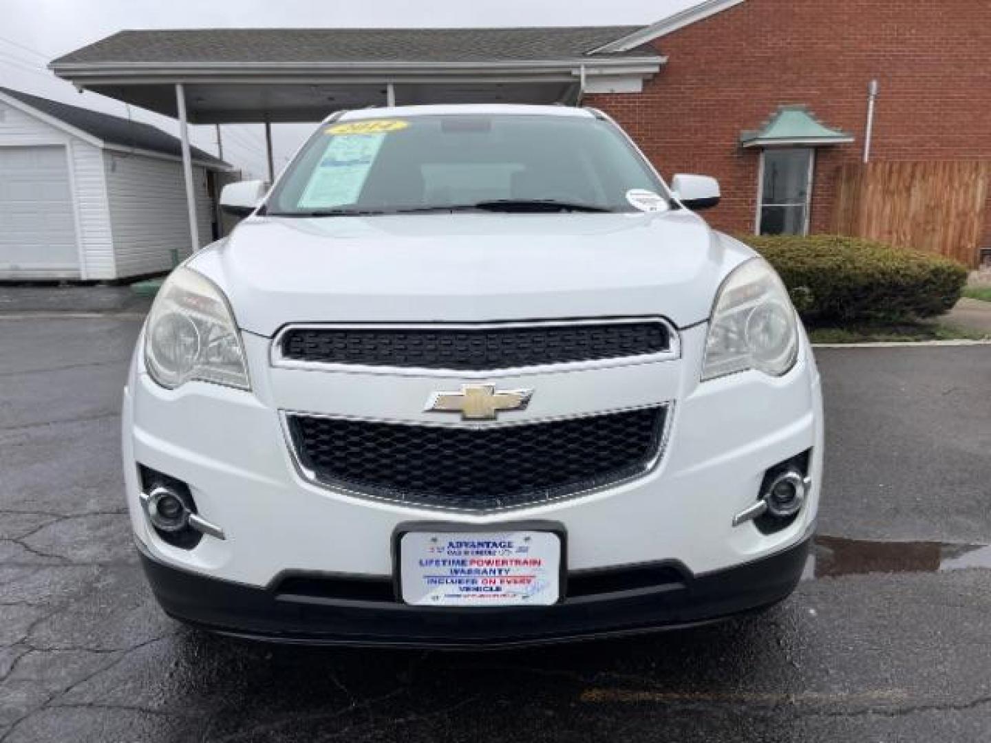 2014 White Diamond Tricoat Chevrolet Equinox 2LT 2WD (2GNALCEK5E6) with an 2.4L L4 DOHC 16V FFV engine, 6-Speed Automatic transmission, located at 1099 N County Rd 25A , Troy, OH, 45373, (937) 908-9800, 40.057079, -84.212883 - Photo#4