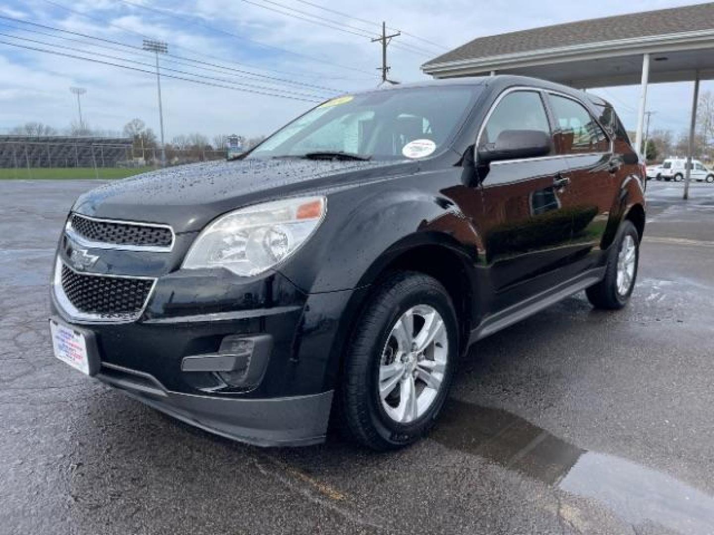 2014 Black Chevrolet Equinox LS 2WD (2GNALAEK3E1) with an 2.4L L4 DOHC 16V FFV engine, 6-Speed Automatic transmission, located at 880 E. National Road, Vandalia, OH, 45377, (937) 908-9800, 39.891918, -84.183594 - Photo#1