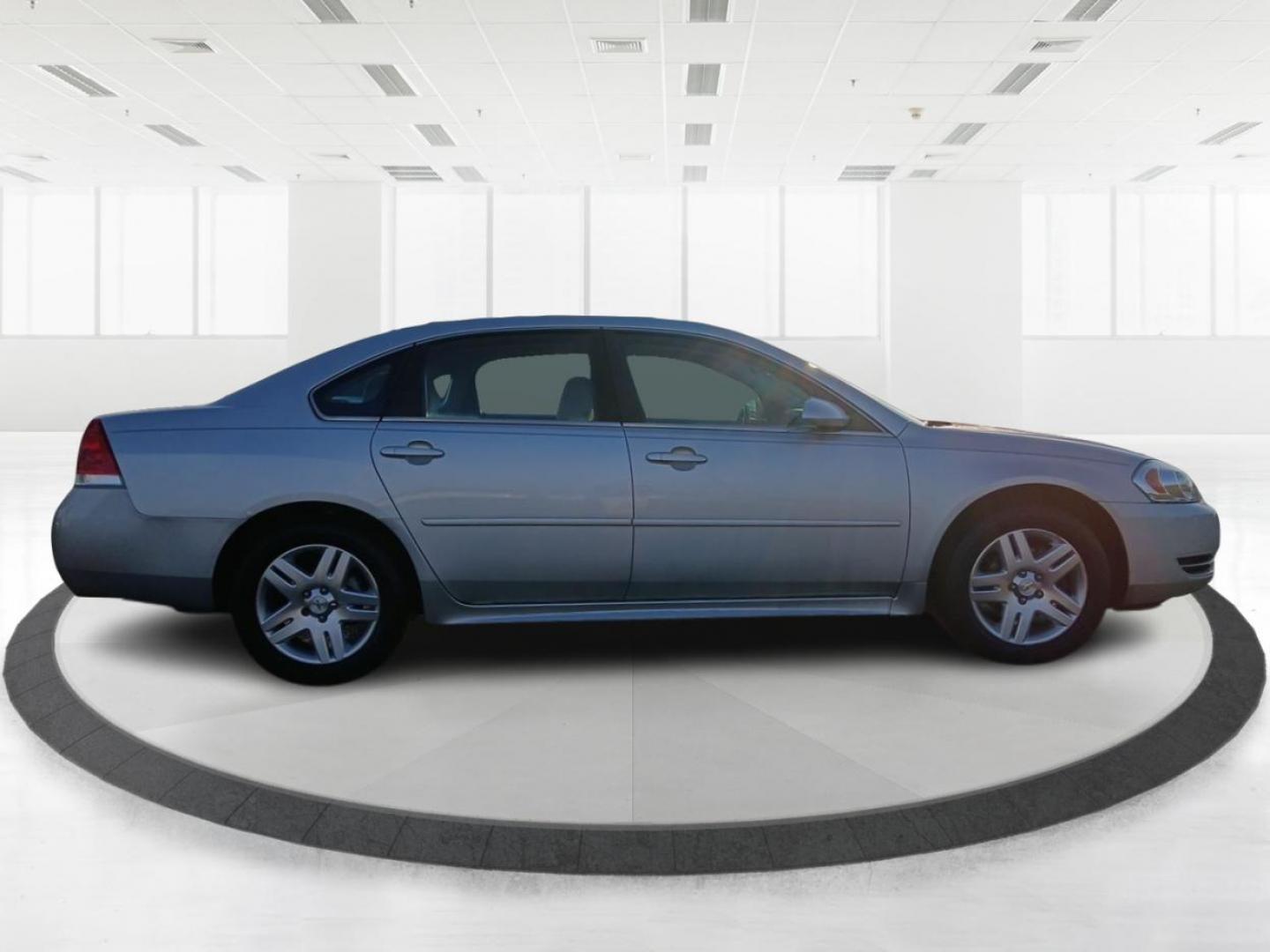 2014 Silver Chevrolet Impala LT (2G1WB5E3XE1) with an 3.6L V6 DOHC 16V FFV engine, 6-Speed Automatic transmission, located at 4508 South Dixie Dr, Moraine, OH, 45439, (937) 908-9800, 39.689976, -84.218452 - Photo#1