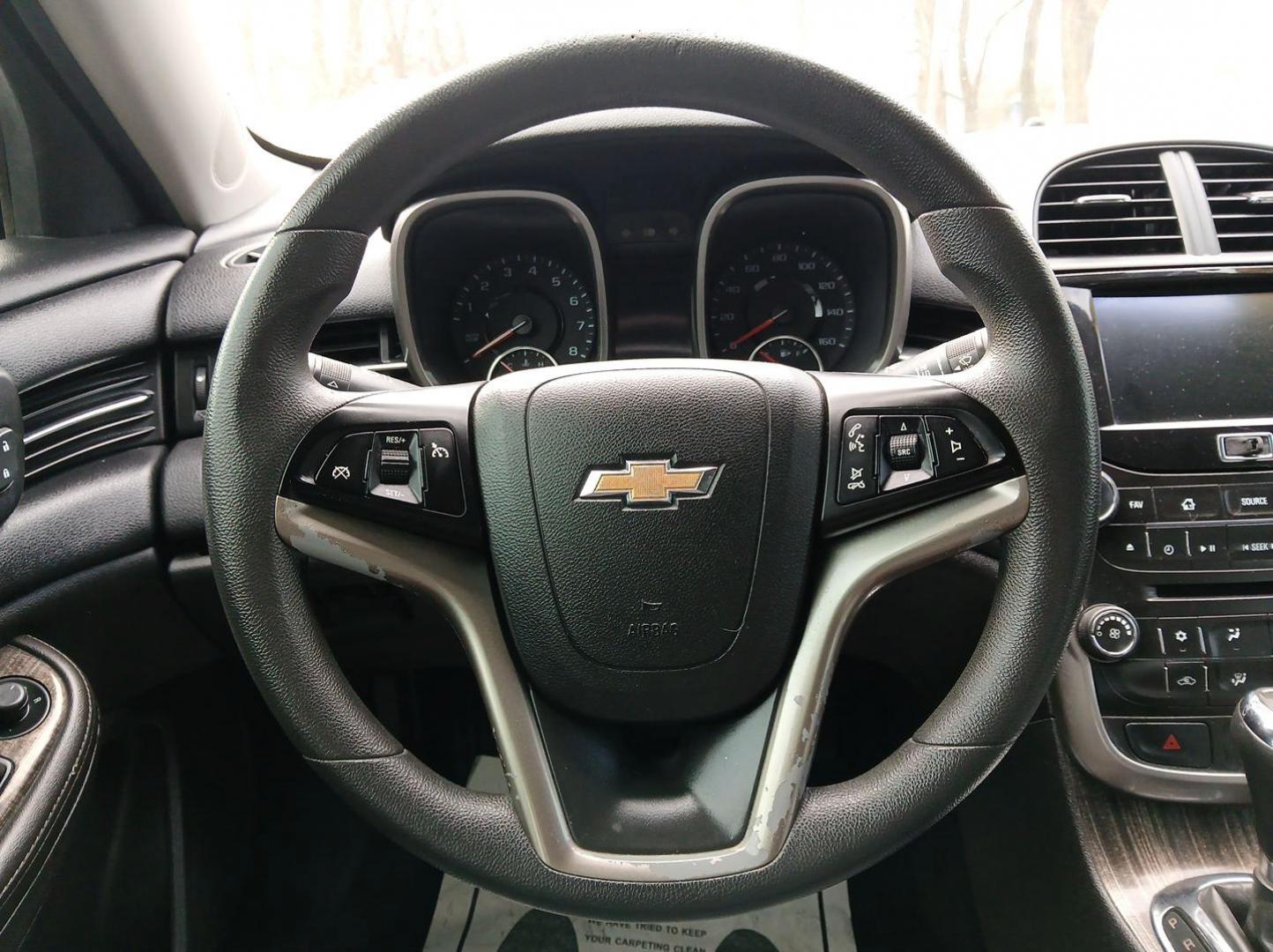 2014 Silver Ice Metallic Chevrolet Malibu 1LT (1G11C5SL2EF) with an 2.5L L4 DOHC 16V engine, 6-Speed Automatic transmission, located at 1951 S Dayton Lakeview Rd., New Carlisle, OH, 45344, (937) 908-9800, 39.890999, -84.050255 - Photo#15