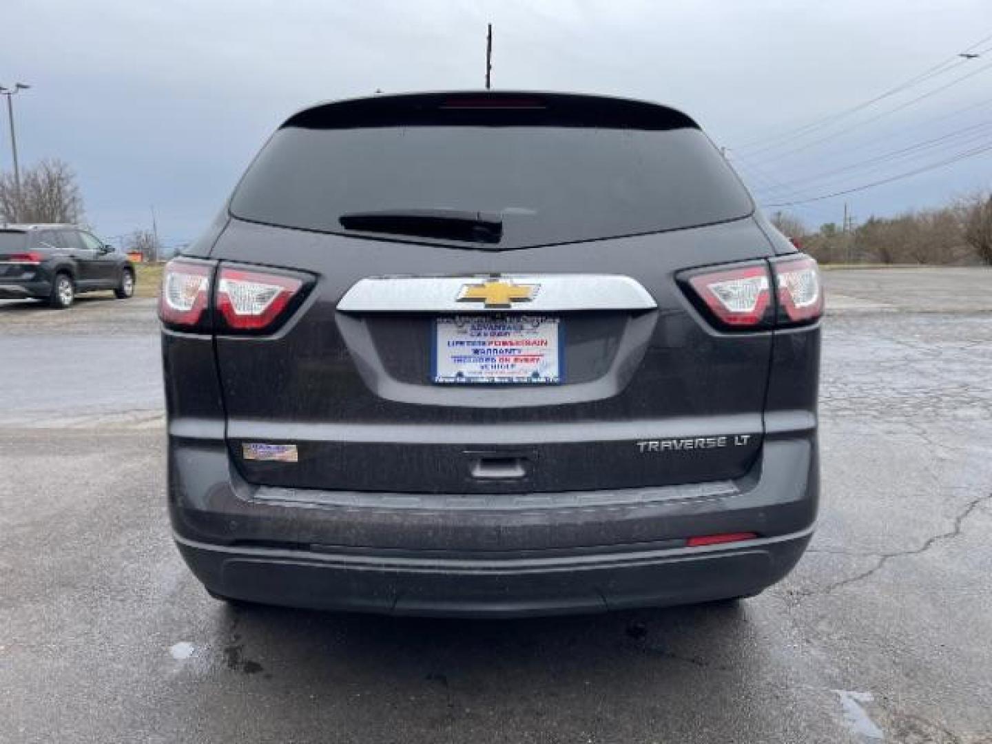 2014 Cyber Gray Metallic Chevrolet Traverse 1LT FWD (1GNKRGKD9EJ) with an 3.6L V6 DOHC 24V engine, 6-Speed Automatic transmission, located at 1184 Kauffman Ave, Fairborn, OH, 45324, (937) 908-9800, 39.807072, -84.030914 - Photo#3