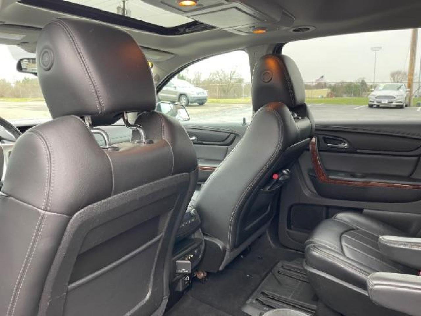 2014 Cyber Gray Metallic Chevrolet Traverse LTZ AWD (1GNKVJKD8EJ) with an 3.6L V6 DOHC 24V engine, 6-Speed Automatic transmission, located at 401 Woodman Dr, Riverside, OH, 45431, (937) 908-9800, 39.760899, -84.123421 - Photo#9