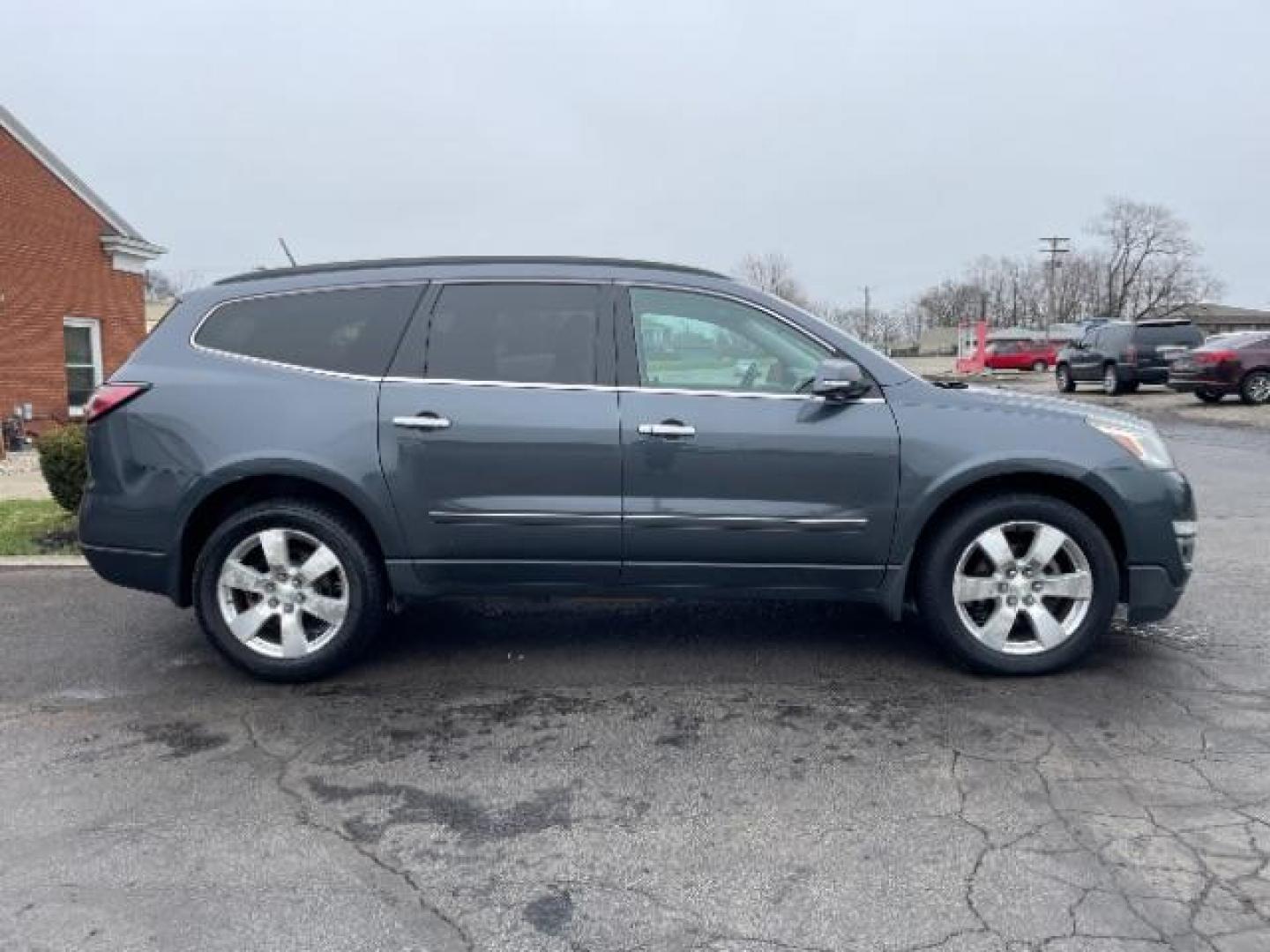 2014 Cyber Gray Metallic Chevrolet Traverse LTZ AWD (1GNKVJKD8EJ) with an 3.6L V6 DOHC 24V engine, 6-Speed Automatic transmission, located at 401 Woodman Dr, Riverside, OH, 45431, (937) 908-9800, 39.760899, -84.123421 - Photo#5