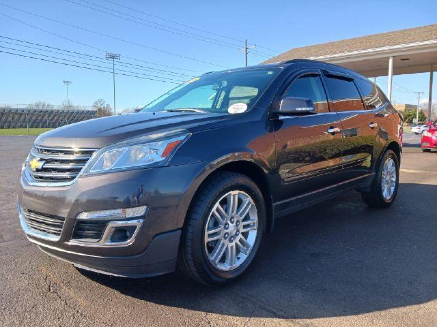 2014 Cyber Gray Metallic Chevrolet Traverse 1LT AWD (1GNKVGKD5EJ) with an 3.6L V6 DOHC 24V engine, 6-Speed Automatic transmission, located at 1230 East Main St, Xenia, OH, 45385, (937) 908-9800, 39.688026, -83.910172 - Photo#2