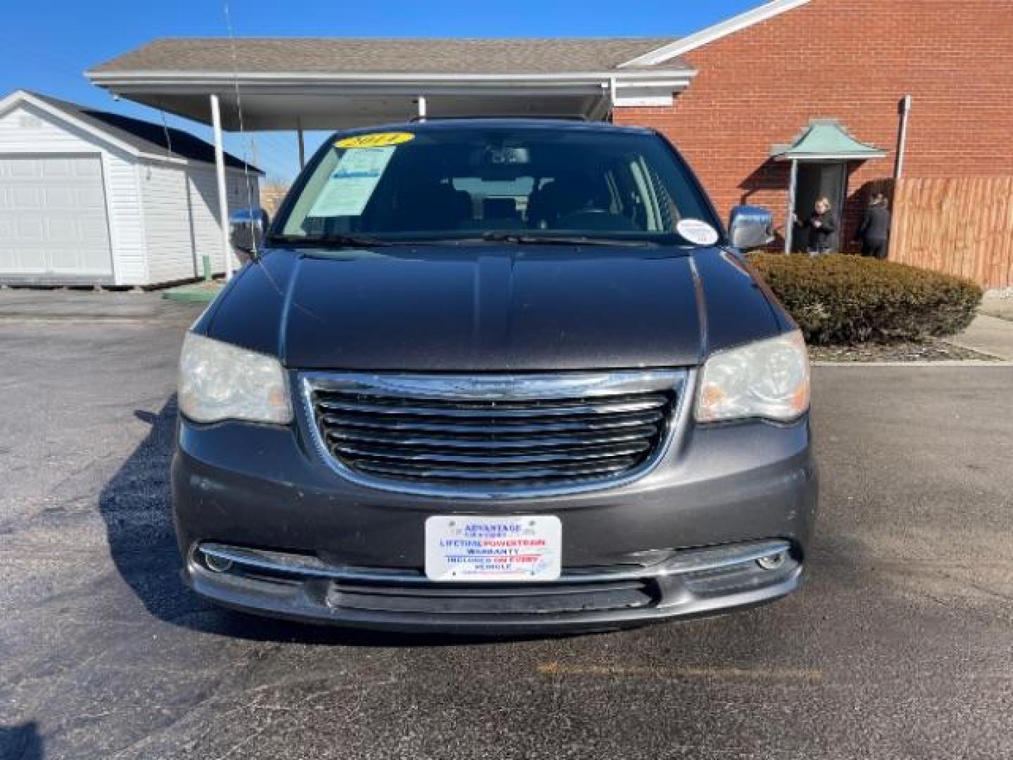 2014 Maximum Steel Metallic CC Chrysler Town and Country Touring-L (2C4RC1CG4ER) with an 3.6L V6 DOHC 24V engine, 6-Speed Automatic transmission, located at 1099 N County Rd 25A , Troy, OH, 45373, (937) 908-9800, 40.057079, -84.212883 - Photo#2