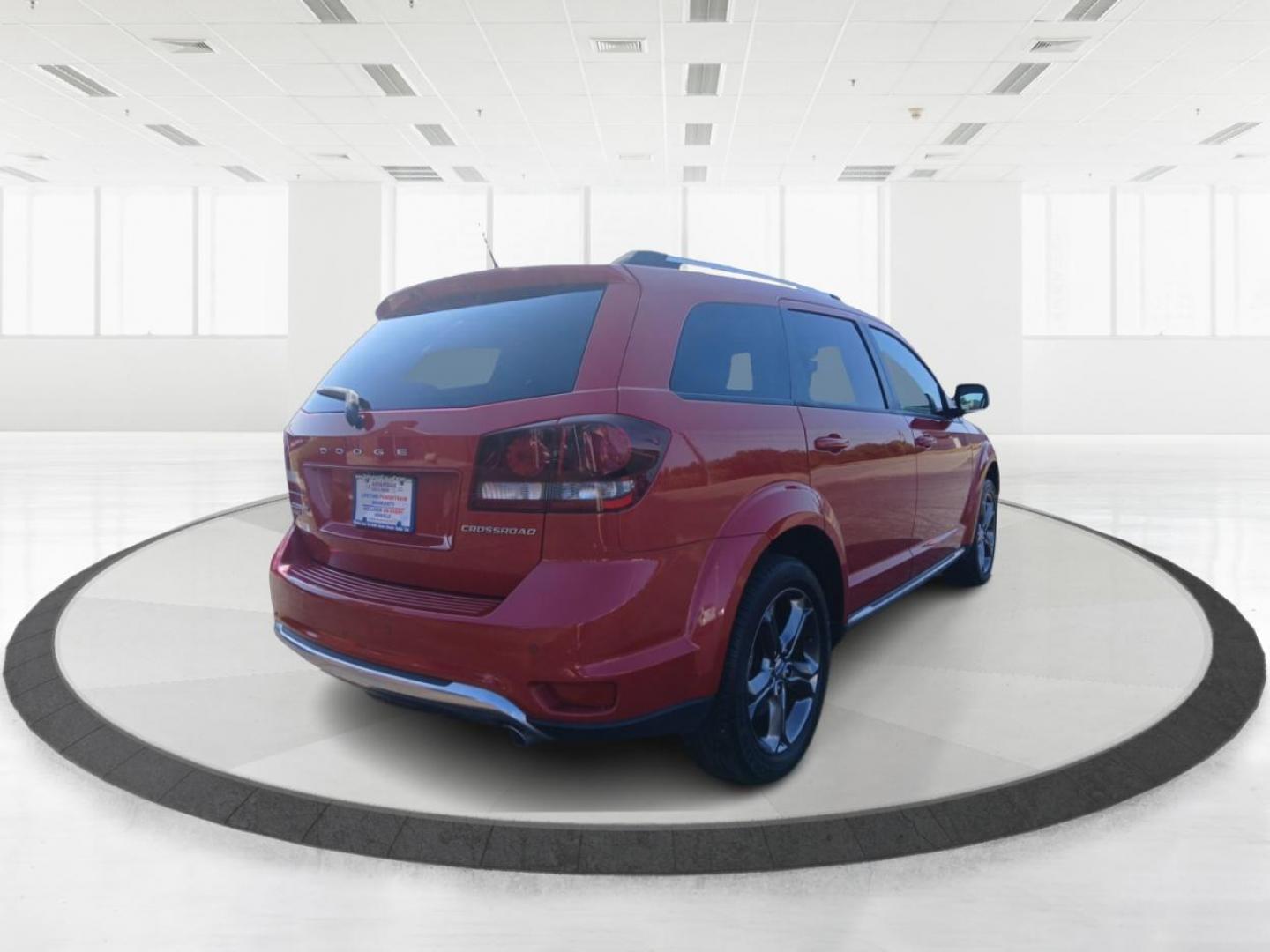 2014 Redline 2 Coat Pearl Dodge Journey Crossroad AWD (3C4PDDGG7ET) with an 3.6L V6 DOHC 24V engine, 6-Speed Automatic transmission, located at 880 E. National Road, Vandalia, OH, 45377, (937) 908-9800, 39.891918, -84.183594 - Photo#2