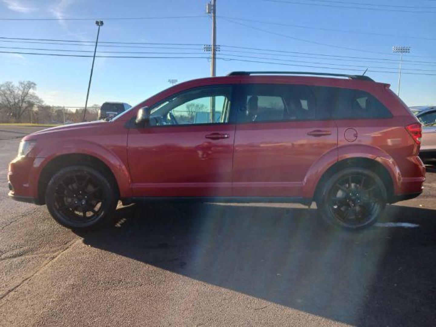 2014 Redline 2 Coat Pearl Dodge Journey SXT (3C4PDCBG1ET) with an 3.6L V6 DOHC 24V engine, 6-Speed Automatic transmission, located at 1230 East Main St, Xenia, OH, 45385, (937) 908-9800, 39.688026, -83.910172 - Photo#3