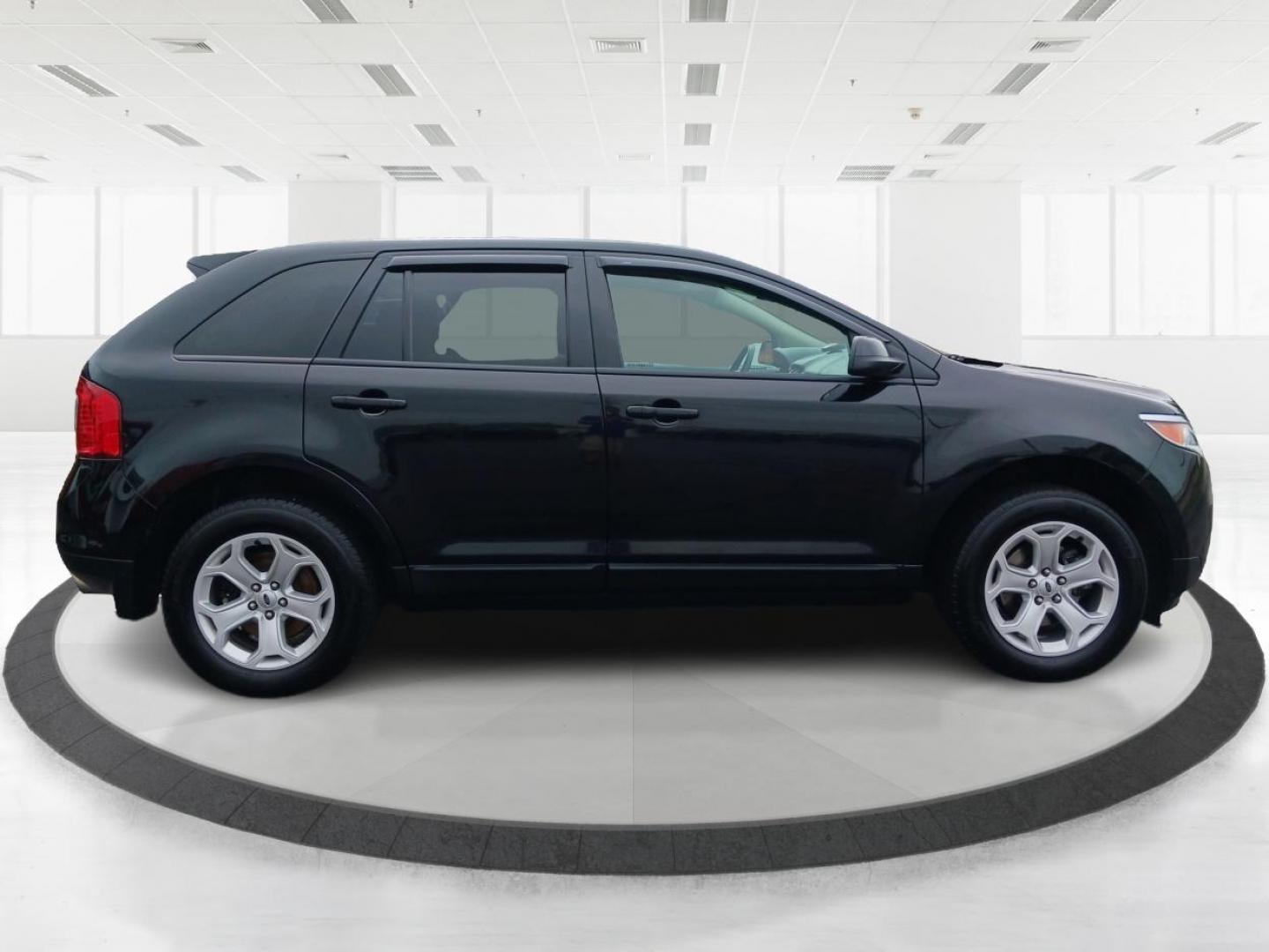 2014 Tuxedo Black Metallic Ford Edge (2FMDK3JC5EB) with an 3.5L V6 DOHC 24V engine, 6-Speed Automatic transmission, located at 1099 N County Rd 25A , Troy, OH, 45373, (937) 908-9800, 40.057079, -84.212883 - Photo#1