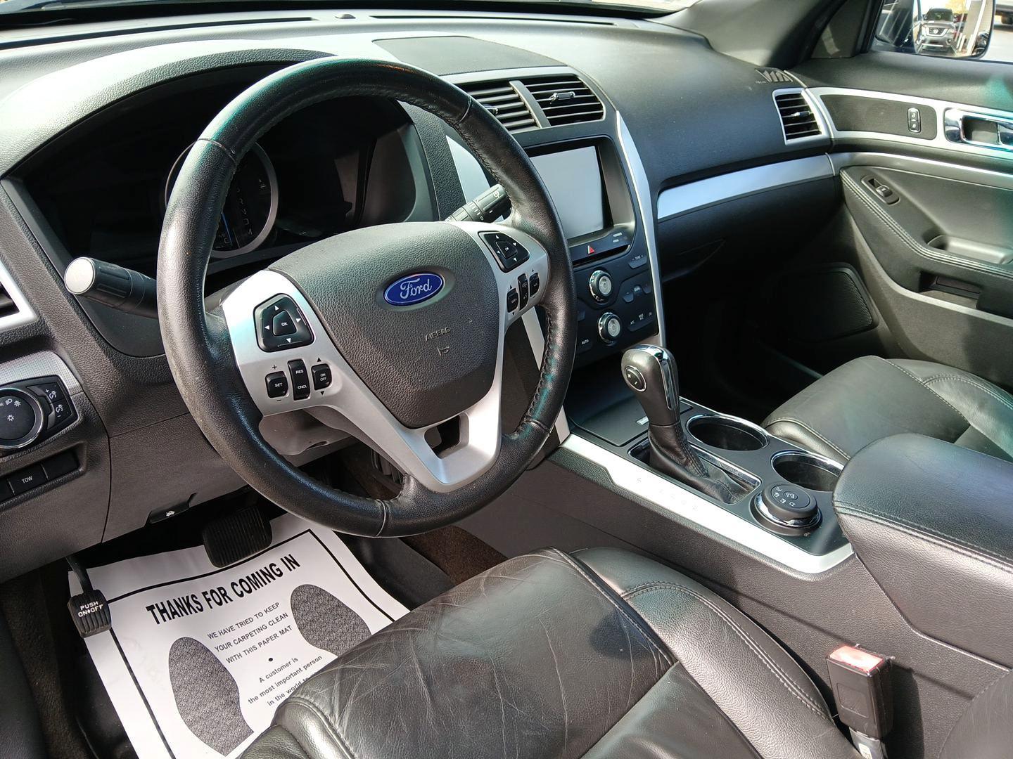 2014 Deep Impact Blue Metallic Ford Explorer XLT 4WD (1FM5K8D86EG) with an 3.5L V6 DOHC 24V engine, 6-Speed Automatic transmission, located at 1951 S Dayton Lakeview Rd., New Carlisle, OH, 45344, (937) 908-9800, 39.890999, -84.050255 - Photo#8