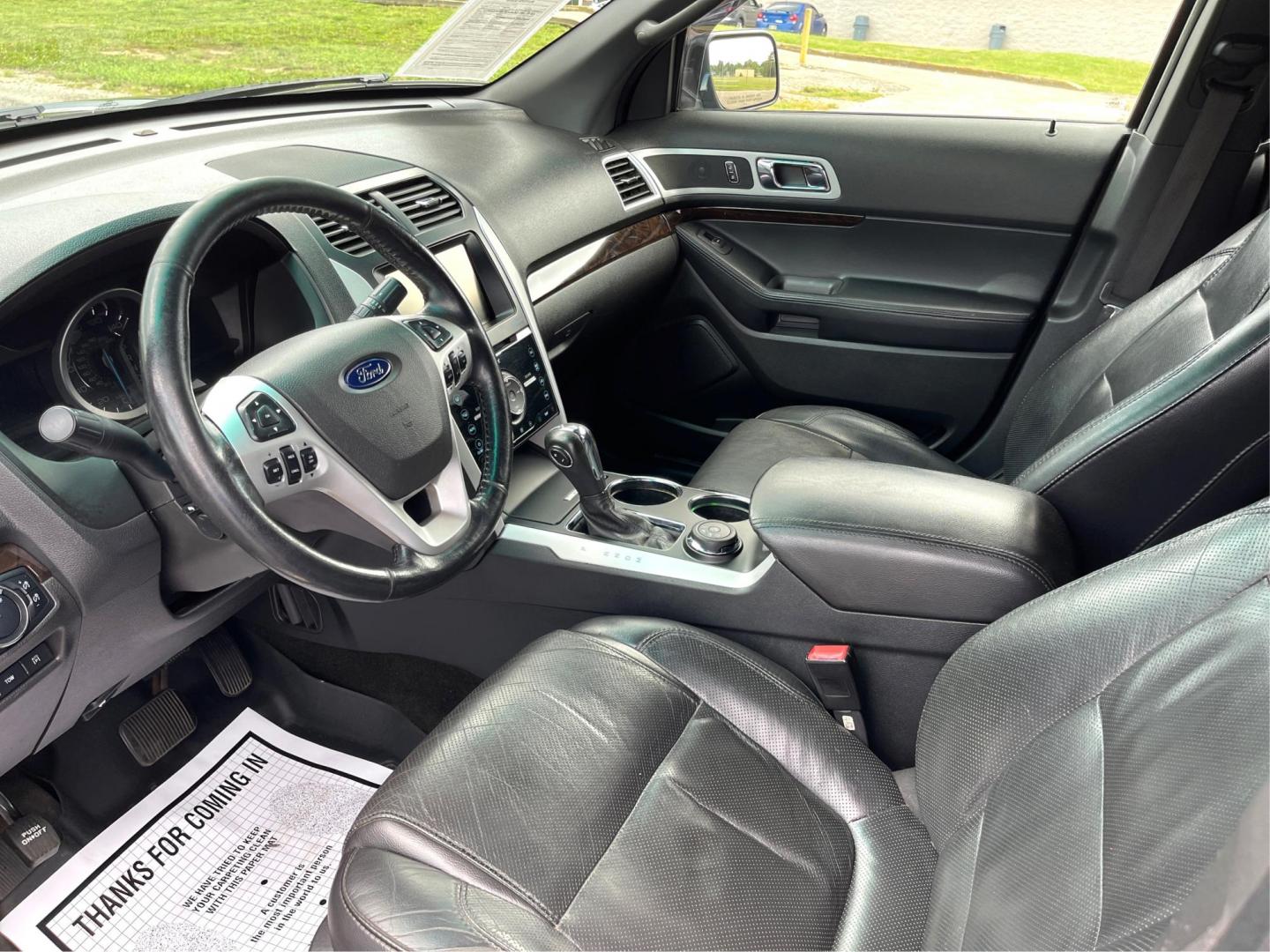 2014 Tuxedo Black Metallic Ford Explorer Limited 4WD (1FM5K8F80EG) with an 3.5L V6 DOHC 24V engine, 6-Speed Automatic transmission, located at 4508 South Dixie Dr, Moraine, OH, 45439, (937) 908-9800, 39.689976, -84.218452 - Photo#8