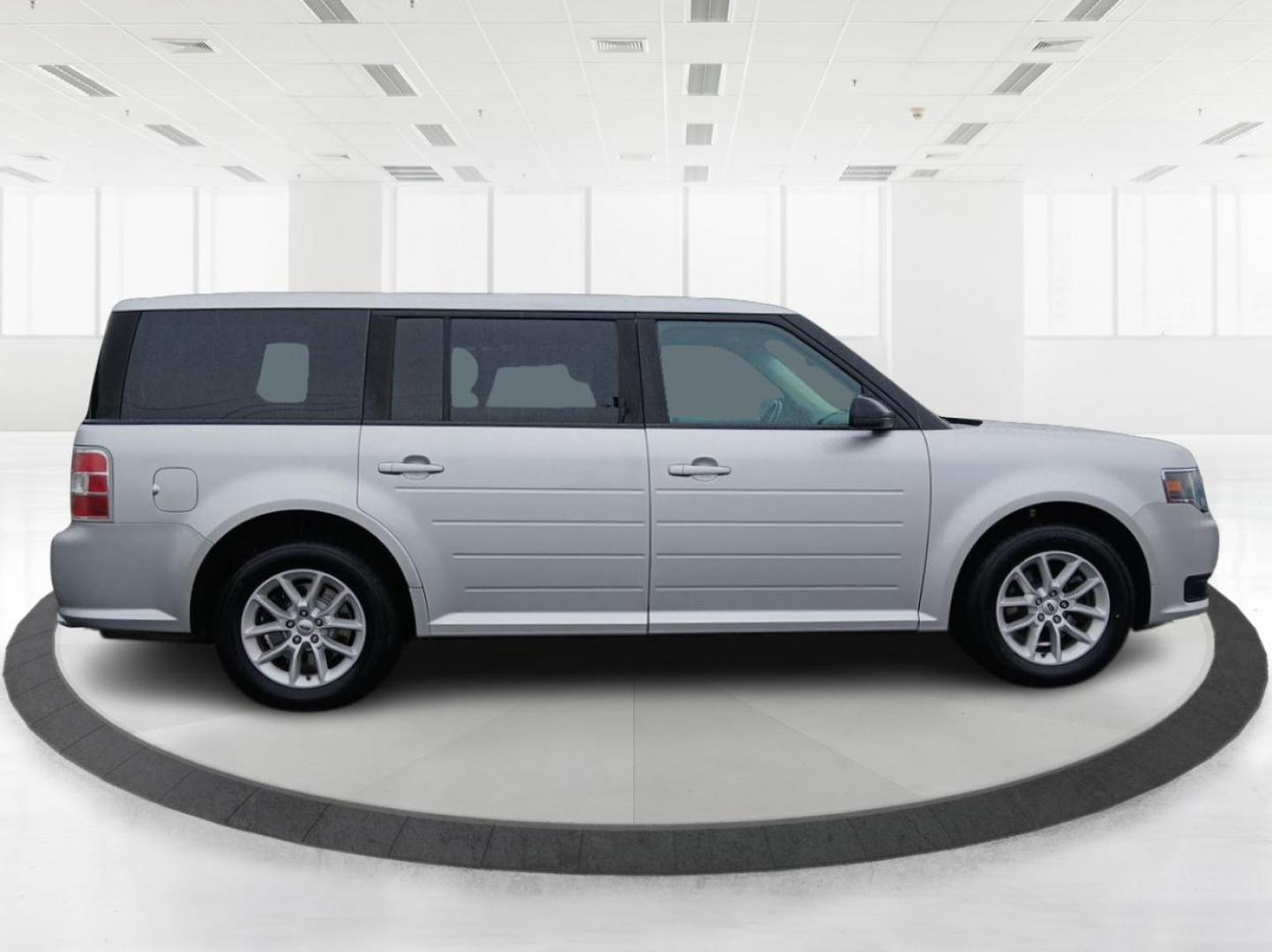 2014 Ford Flex SE FWD (2FMGK5B8XEB) with an 3.5L V6 DOHC 24V engine, 6-Speed Automatic Overdrive transmission, located at 8750 N County Rd 25A, Piqua, OH, 45356, (937) 908-9800, 40.164391, -84.232513 - Third Row - Photo#1