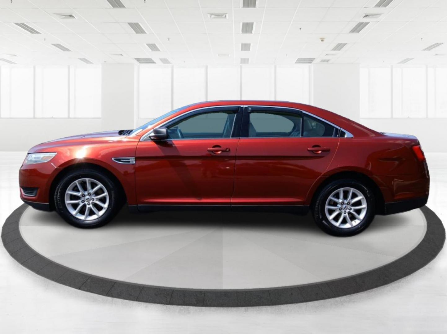 2014 Ford Taurus SE FWD (1FAHP2D88EG) with an 3.5L V6 DOHC 24V engine, 6-Speed Automatic transmission, located at 1099 N County Rd 25A , Troy, OH, 45373, (937) 908-9800, 40.057079, -84.212883 - 2014 Ford Taurus SE FWD - Photo#5