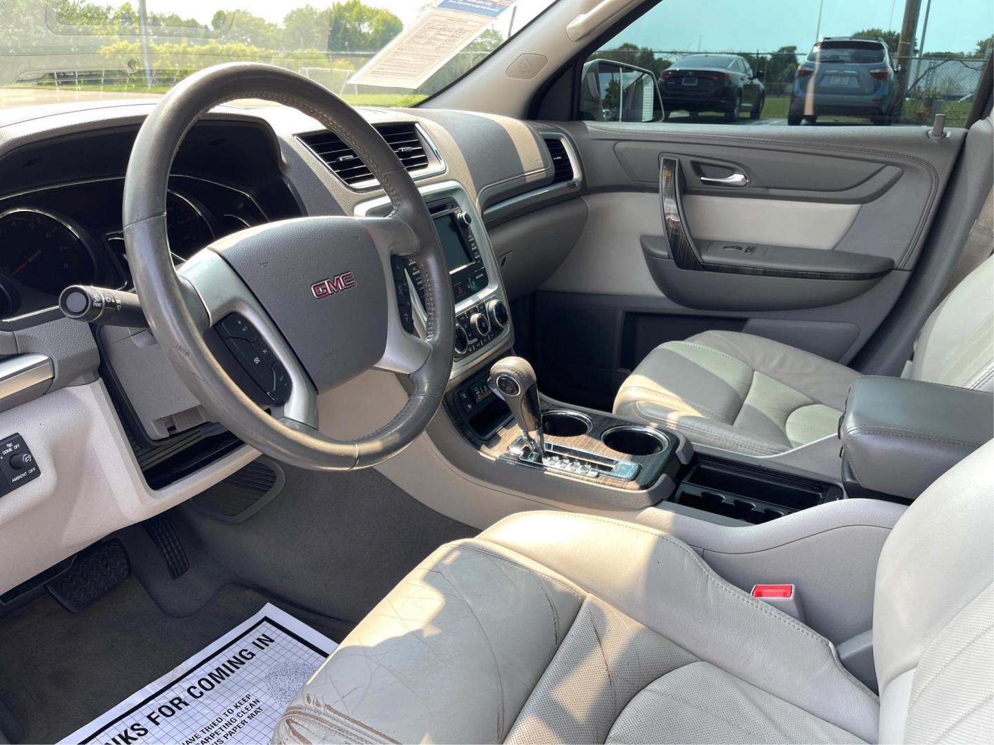 2014 Summit White GMC Acadia (1GKKRSKD3EJ) with an 3.6L V6 DOHC 24V engine, 6-Speed Automatic transmission, located at 1184 Kauffman Ave, Fairborn, OH, 45324, (937) 908-9800, 39.807072, -84.030914 - Photo#8