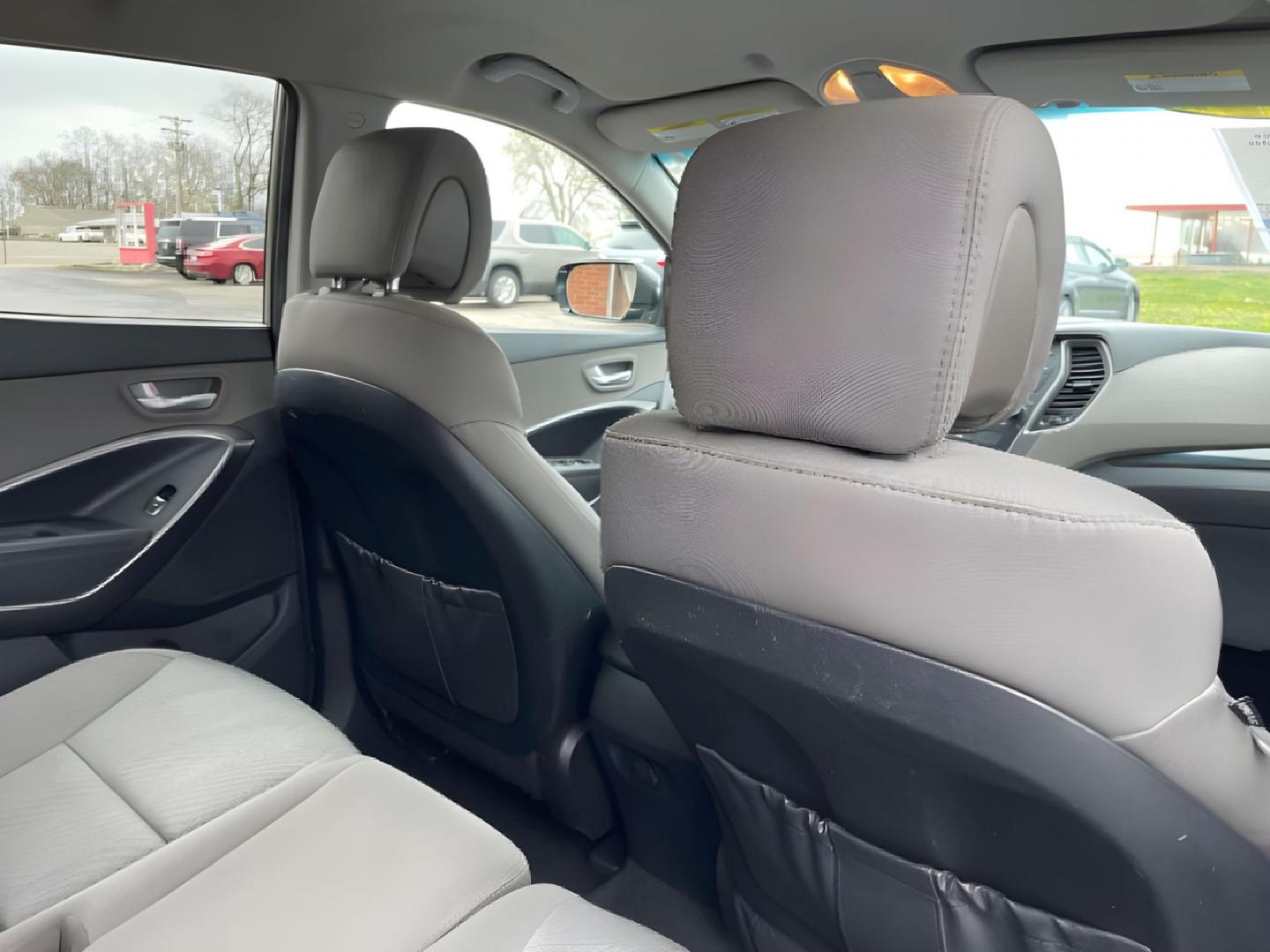 2014 Mineral Gray Hyundai Santa Fe (5XYZU3LB3EG) with an 2.4L L4 DOHC 16V engine, 6-Speed Automatic transmission, located at 1099 N County Rd 25A , Troy, OH, 45373, (937) 908-9800, 40.057079, -84.212883 - Photo#10