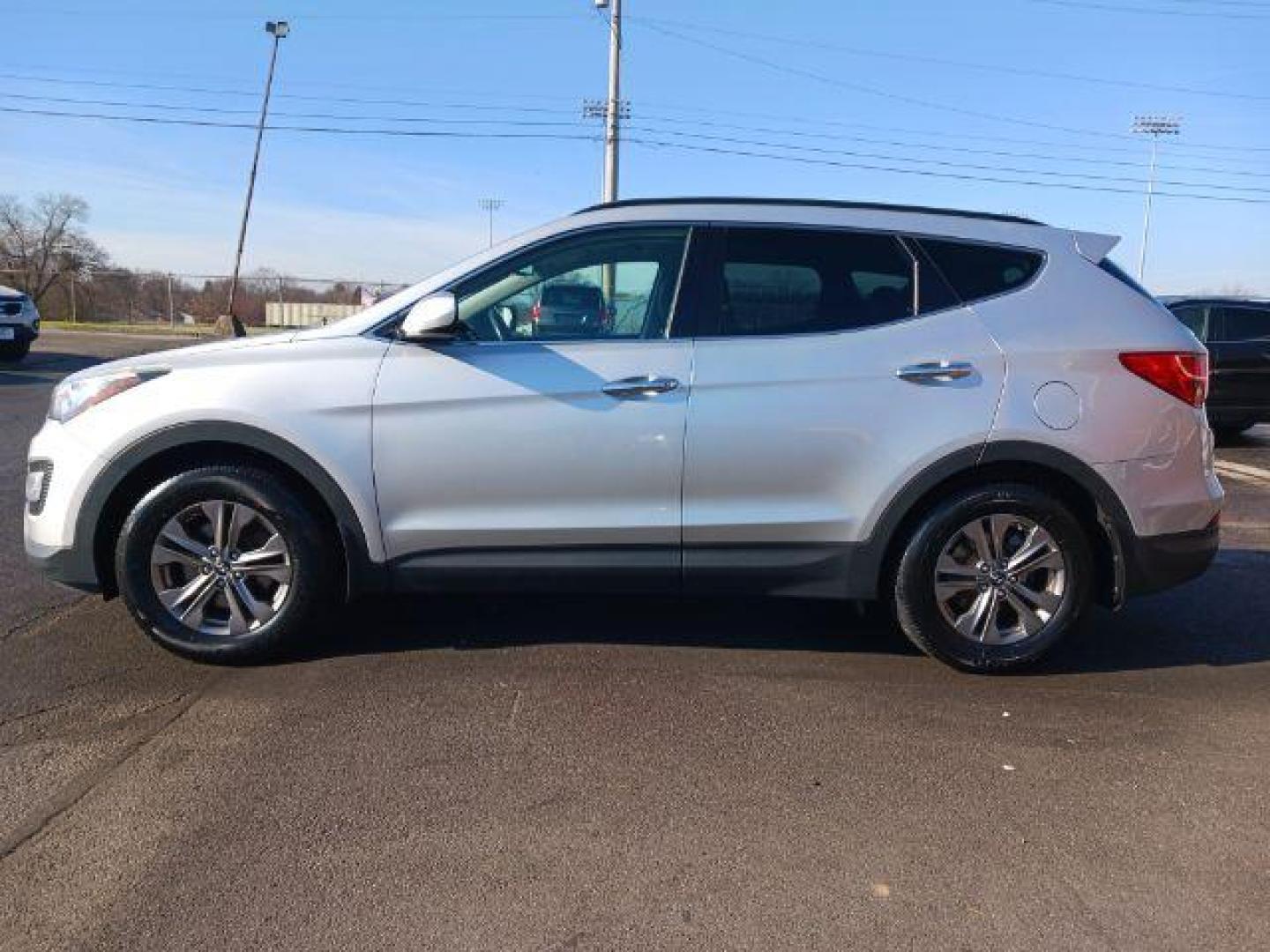 2014 Hyundai Santa Fe Sport 2.4 FWD (5XYZU3LB3EG) with an 2.4L L4 DOHC 16V engine, 6-Speed Automatic transmission, located at 1951 S Dayton Lakeview Rd., New Carlisle, OH, 45344, (937) 908-9800, 39.890999, -84.050255 - 2014 Hyundai Santa Fe Sport 2.4 FWD - Photo#3