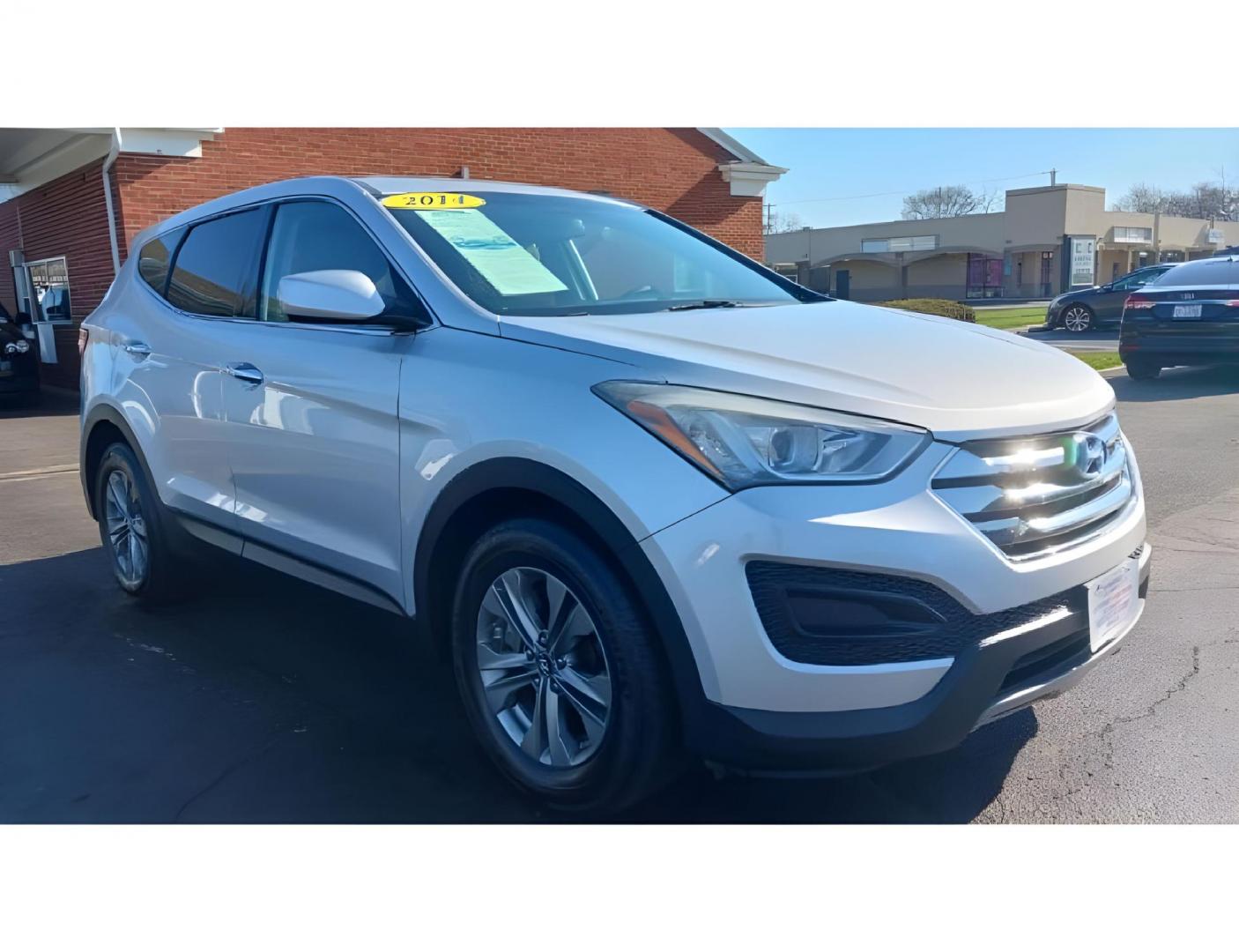 2014 Moonstone Silver Hyundai Santa Fe Sport 2.4 FWD (5XYZT3LB5EG) with an 2.4L L4 DOHC 16V engine, 6-Speed Automatic transmission, located at 1184 Kauffman Ave, Fairborn, OH, 45324, (937) 908-9800, 39.807072, -84.030914 - Photo#5