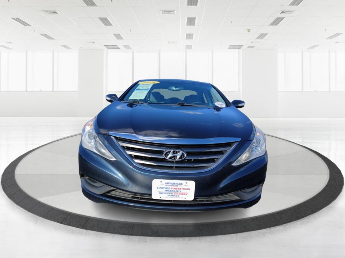 2014 Pacific Blue Pearl Hyundai Sonata GLS (5NPEB4AC0EH) with an 2.4L L4 DOHC 16V engine, 6-Speed Automatic transmission, located at 8750 N County Rd 25A, Piqua, OH, 45356, (937) 908-9800, 40.164391, -84.232513 - Photo#6