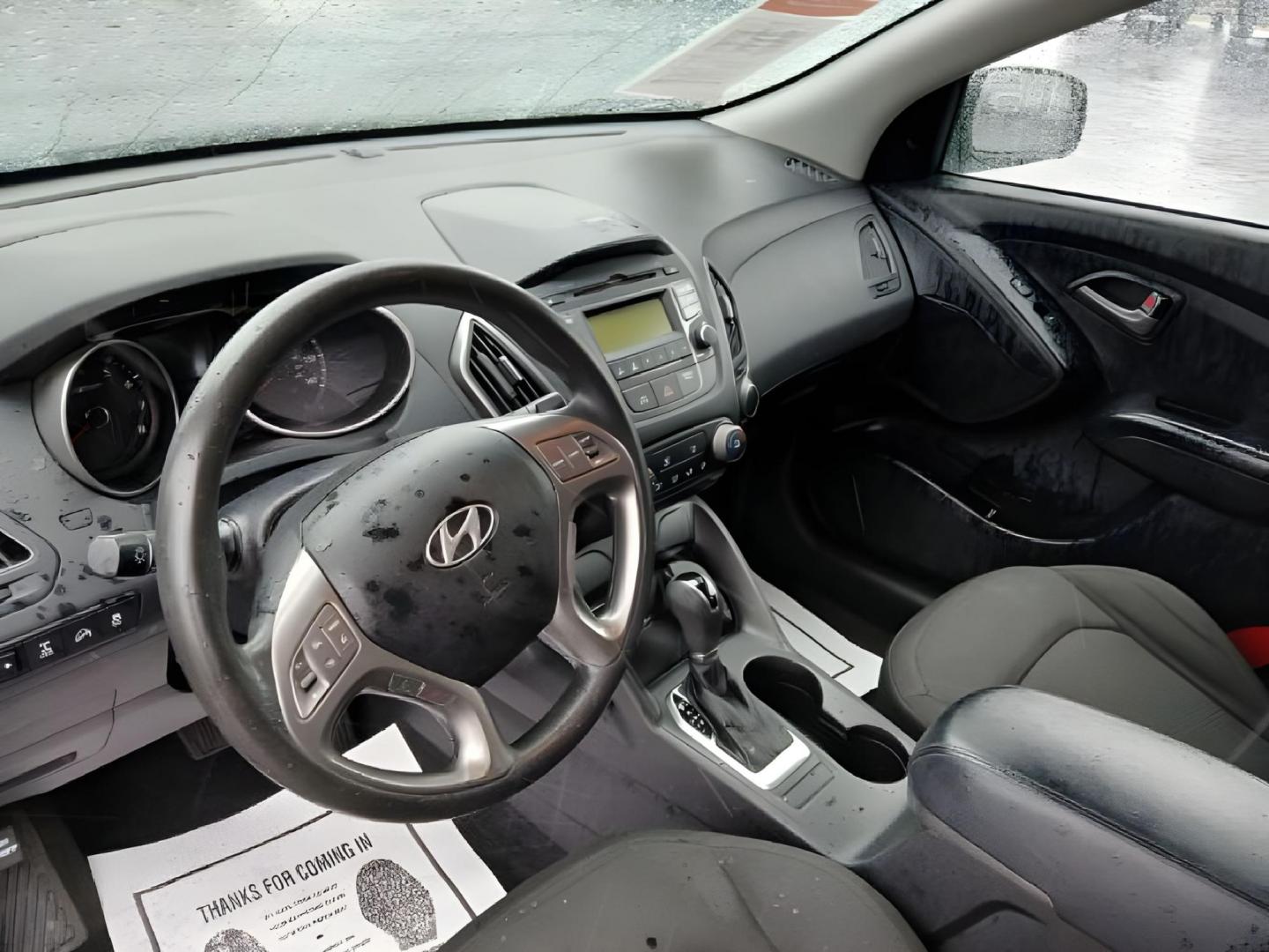 2014 Black Hyundai Tucson GL Auto AWD (KM8JTCAF0EU) with an 2.0L L4 DOHC 16V engine, 6-Speed Automatic transmission, located at 4508 South Dixie Dr, Moraine, OH, 45439, (937) 908-9800, 39.689976, -84.218452 - Photo#6