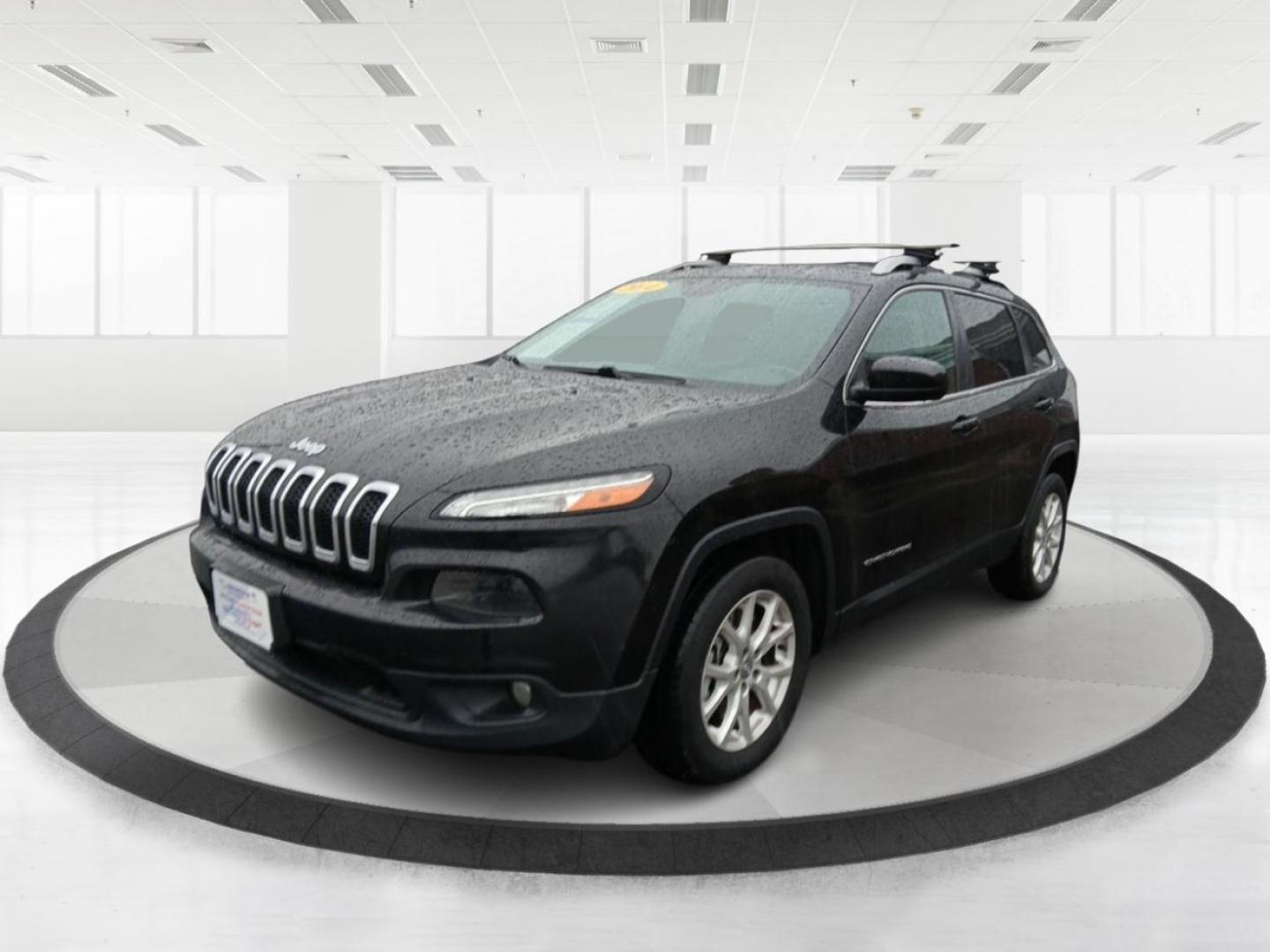 2014 Jeep Cherokee Latitude FWD (1C4PJLCS6EW) with an 3.2L V6 DOHC 24V engine, 9-Speed Automatic transmission, located at 1951 S Dayton Lakeview Rd., New Carlisle, OH, 45344, (937) 908-9800, 39.890999, -84.050255 - One Owner - Photo#7