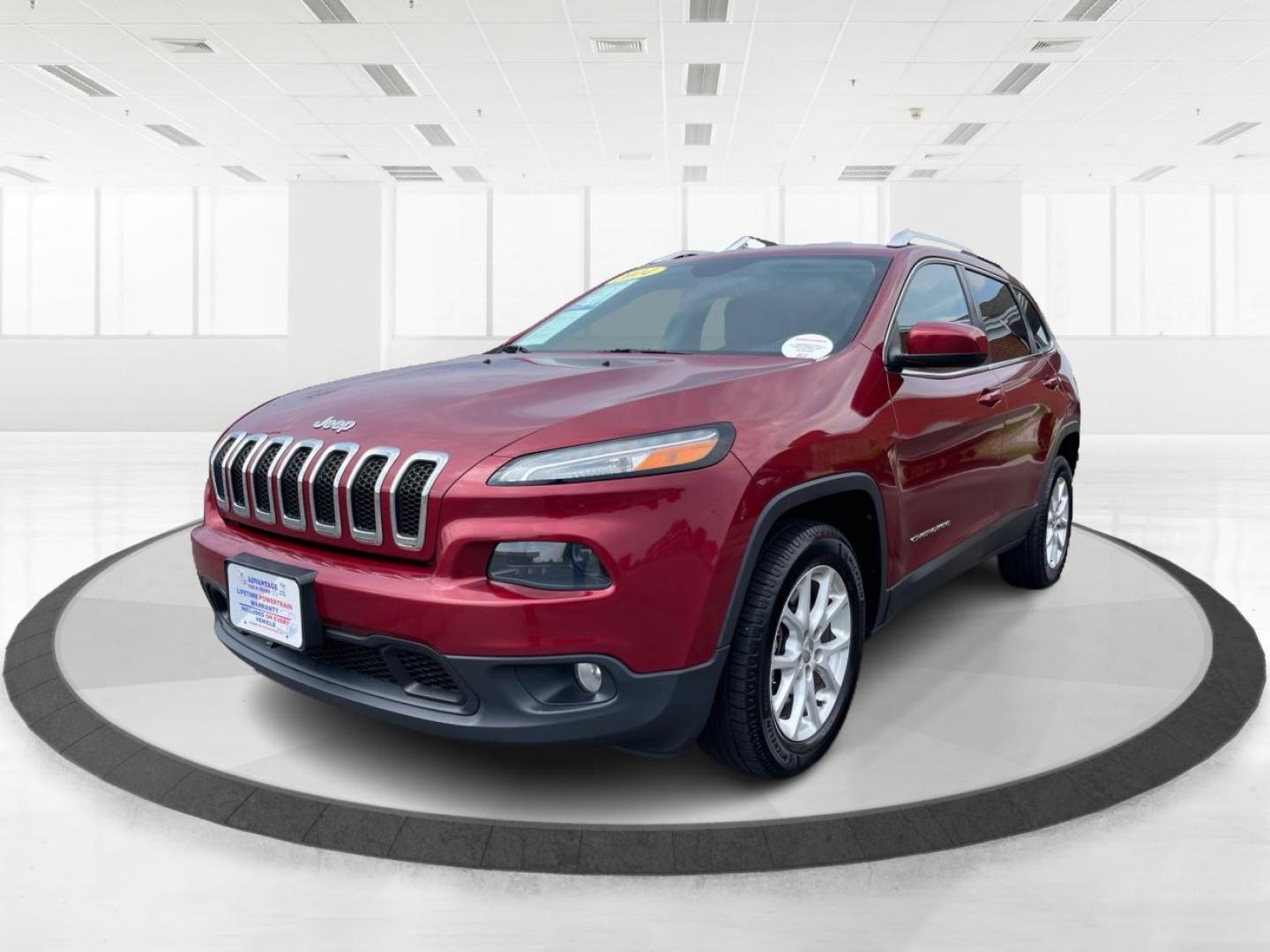 2014 Dp Cherry Red Crystal PC Jeep Cherokee Latitude FWD (1C4PJLCB4EW) with an 2.4L L4 DOHC 16V engine, 9-Speed Automatic transmission, located at 1230 East Main St, Xenia, OH, 45385, (937) 908-9800, 39.688026, -83.910172 - Photo#7