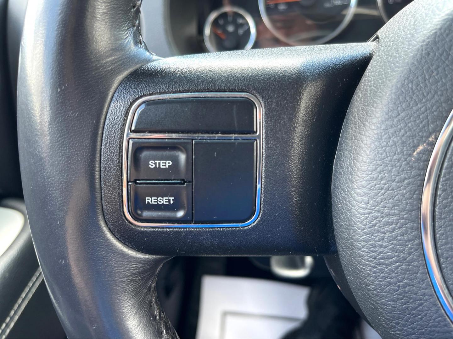 2014 Bright White Clearcoat Jeep Compass Latitude 4WD (1C4NJDEB8ED) with an 2.4L L4 DOHC 16V engine, Continuously Variable Transmission transmission, located at 1099 N County Rd 25A , Troy, OH, 45373, (937) 908-9800, 40.057079, -84.212883 - Photo#14