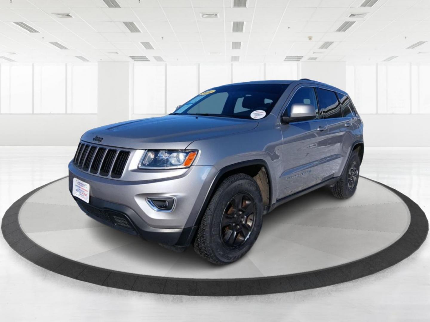 2014 Jeep Grand Cherokee Laredo 4WD (1C4RJFAG1EC) with an 3.6L V6 DOHC 24V engine, 5-Speed Automatic transmission, located at 880 E. National Road, Vandalia, OH, 45377, (937) 908-9800, 39.891918, -84.183594 - Photo#6