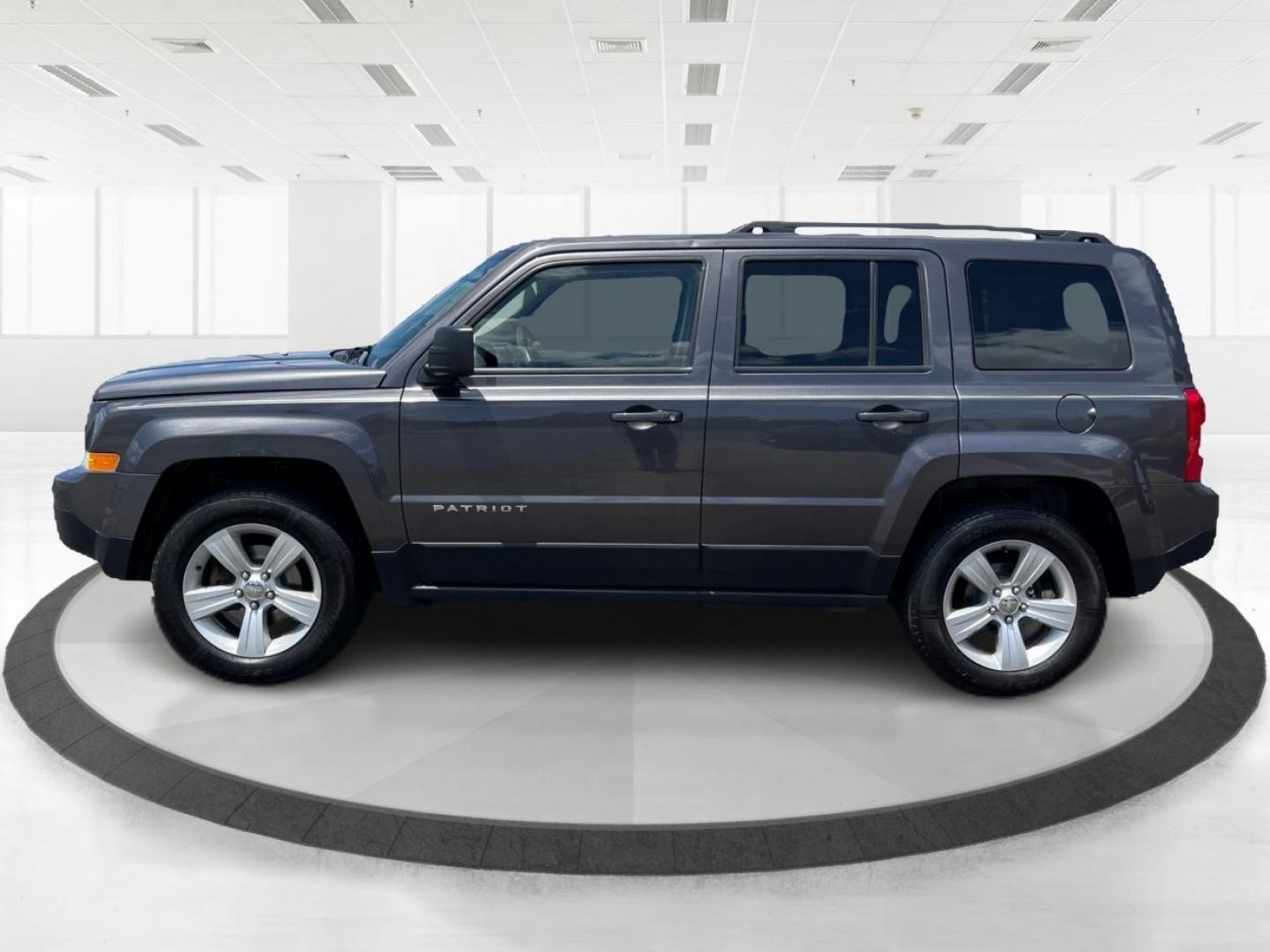 2014 Granite Crystal Met CC Jeep Patriot Sport 4WD (1C4NJRBB8ED) with an 2.4L L4 DOHC 16V engine, located at 401 Woodman Dr, Riverside, OH, 45431, (937) 908-9800, 39.760899, -84.123421 - Photo#5