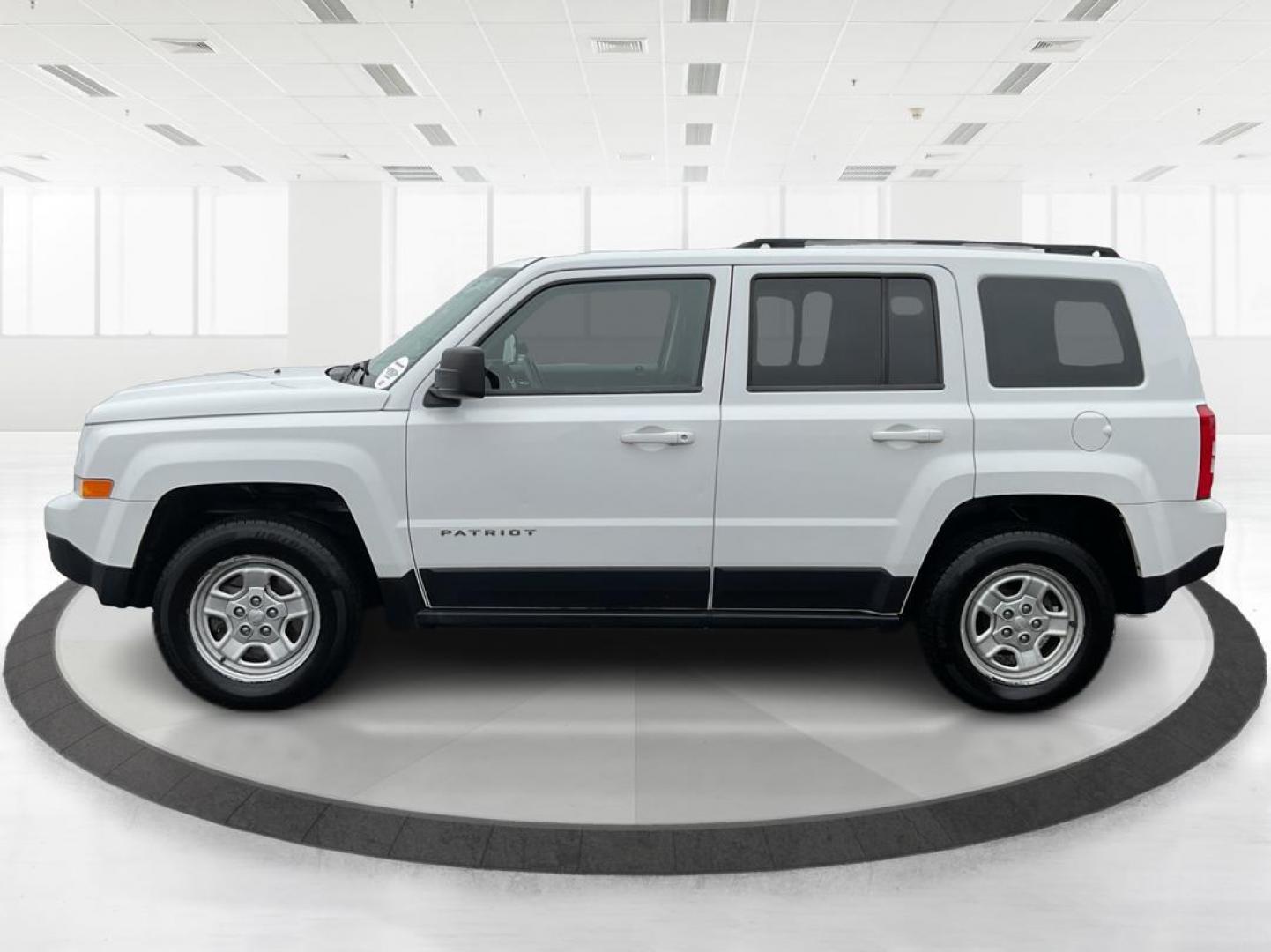 2014 Jeep Patriot Sport (1C4NJRBB0ED) with an Other engine, located at 1099 N County Rd 25A , Troy, OH, 45373, (937) 908-9800, 40.057079, -84.212883 - Photo#5