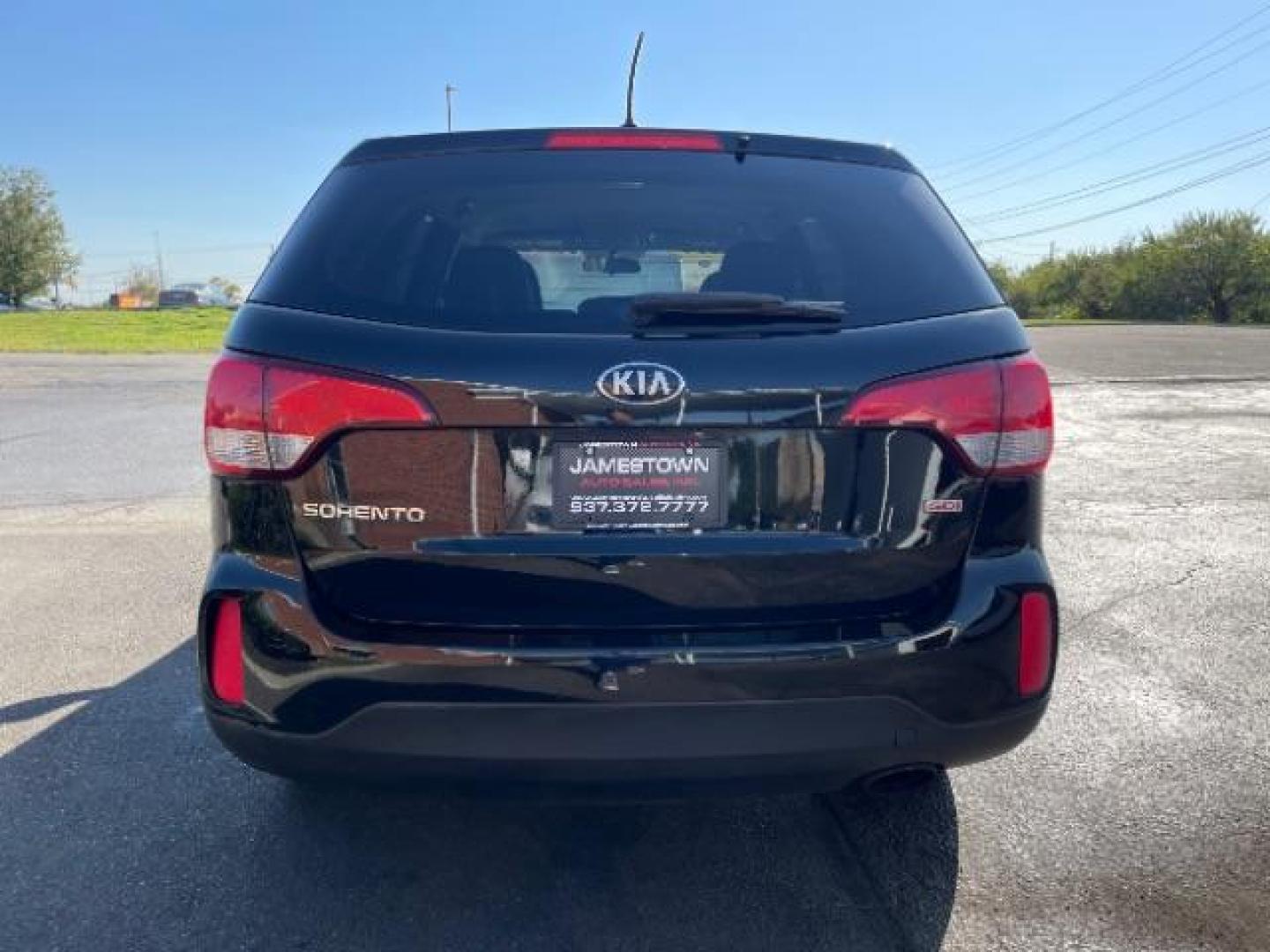 2014 Black Kia Sorento LX 2WD (5XYKT3A65EG) with an 2.4L L4 DOHC 16V engine, 6-Speed Automatic transmission, located at 1951 S Dayton Lakeview Rd., New Carlisle, OH, 45344, (937) 908-9800, 39.890999, -84.050255 - 2014 Kia Sorento LX 2WD - Photo#18