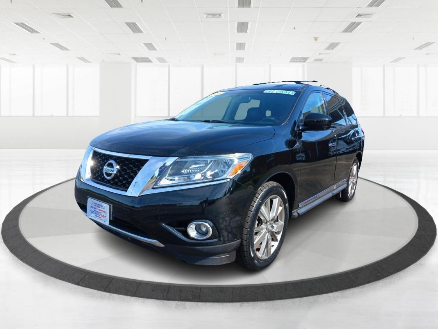 2014 Super Black Nissan Pathfinder (5N1AR2MM5EC) with an 3.5L V6 DOHC 24V engine, Continuously Variable Transmission transmission, located at 1951 S Dayton Lakeview Rd., New Carlisle, OH, 45344, (937) 908-9800, 39.890999, -84.050255 - Photo#7