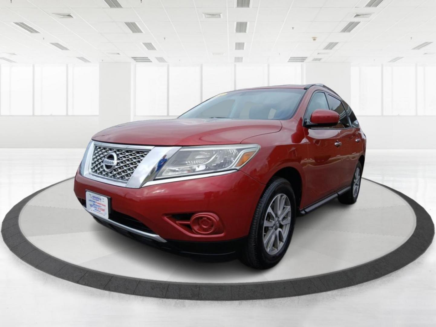 2014 Nissan Pathfinder SV 4WD (5N1AR2MMXEC) with an 3.5L V6 DOHC 24V engine, Continuously Variable Transmission transmission, located at 401 Woodman Dr, Riverside, OH, 45431, (937) 908-9800, 39.760899, -84.123421 - Photo#7