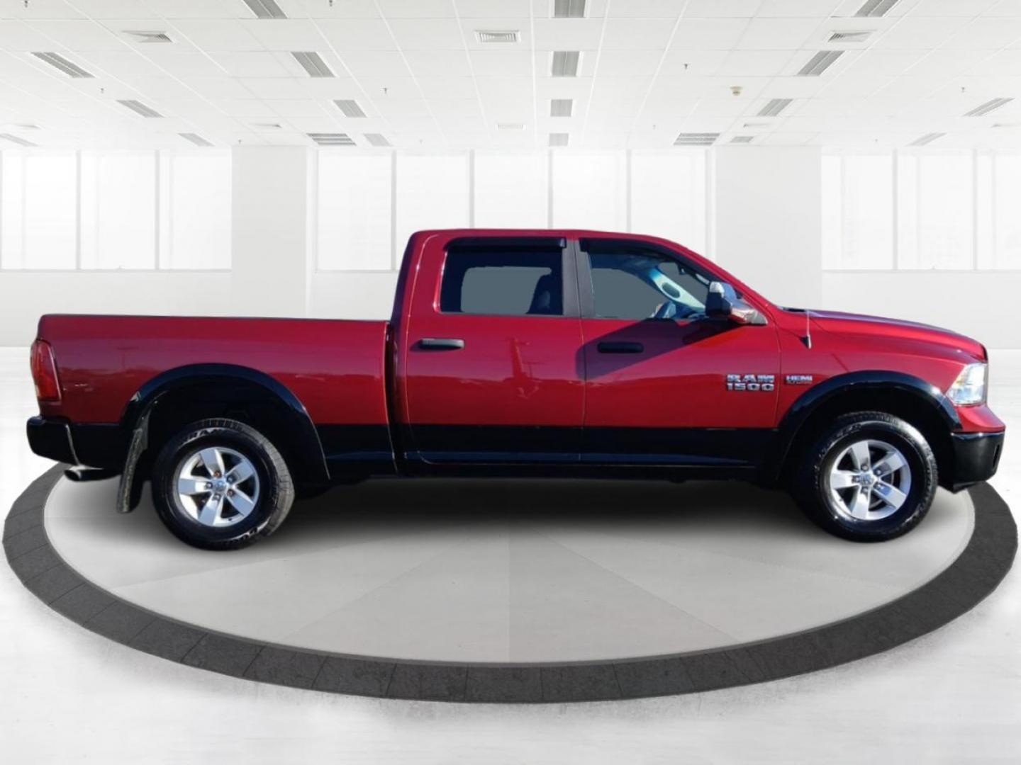 2014 Flame Red Clearcoat RAM 1500 SLT Crew Cab LWB 4WD (1C6RR7TT3ES) with an 5.7L V8 OHV 16V engine, 6-Speed Automatic transmission, located at 1230 East Main St, Xenia, OH, 45385, (937) 908-9800, 39.688026, -83.910172 - Photo#1