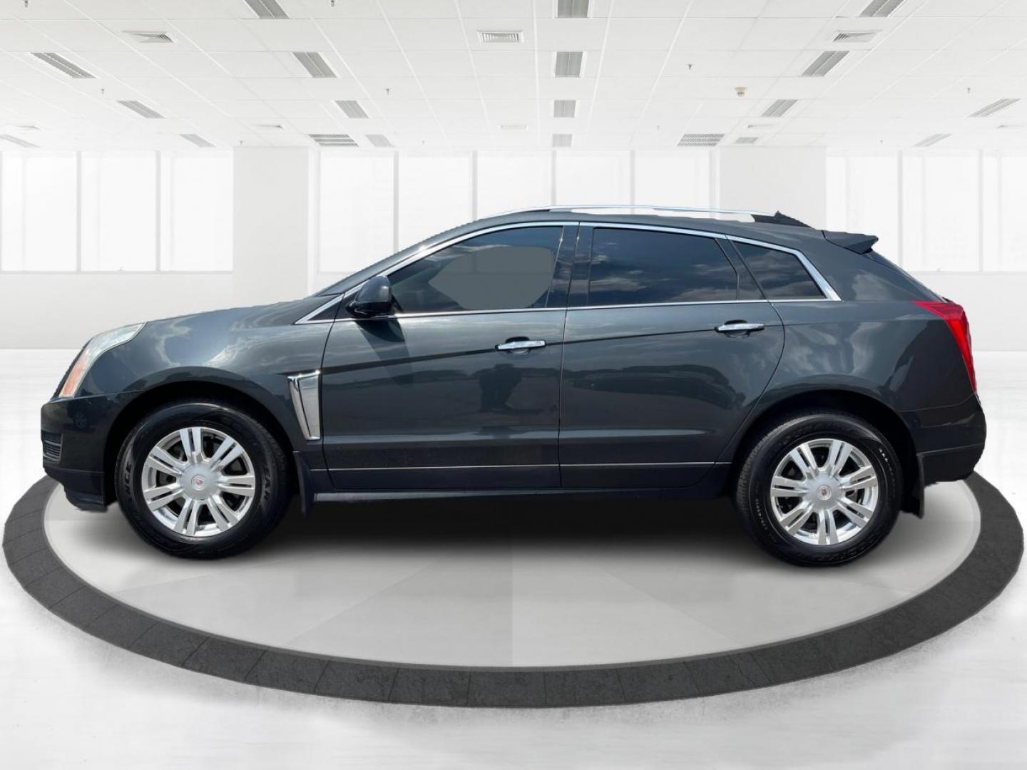 2015 Graphite Metallic Cadillac SRX Luxury Collection AWD (3GYFNEE31FS) with an 3.6L V6 DOHC 24V FFV engine, 6-Speed Automatic transmission, located at 1951 S Dayton Lakeview Rd., New Carlisle, OH, 45344, (937) 908-9800, 39.890999, -84.050255 - Photo#5