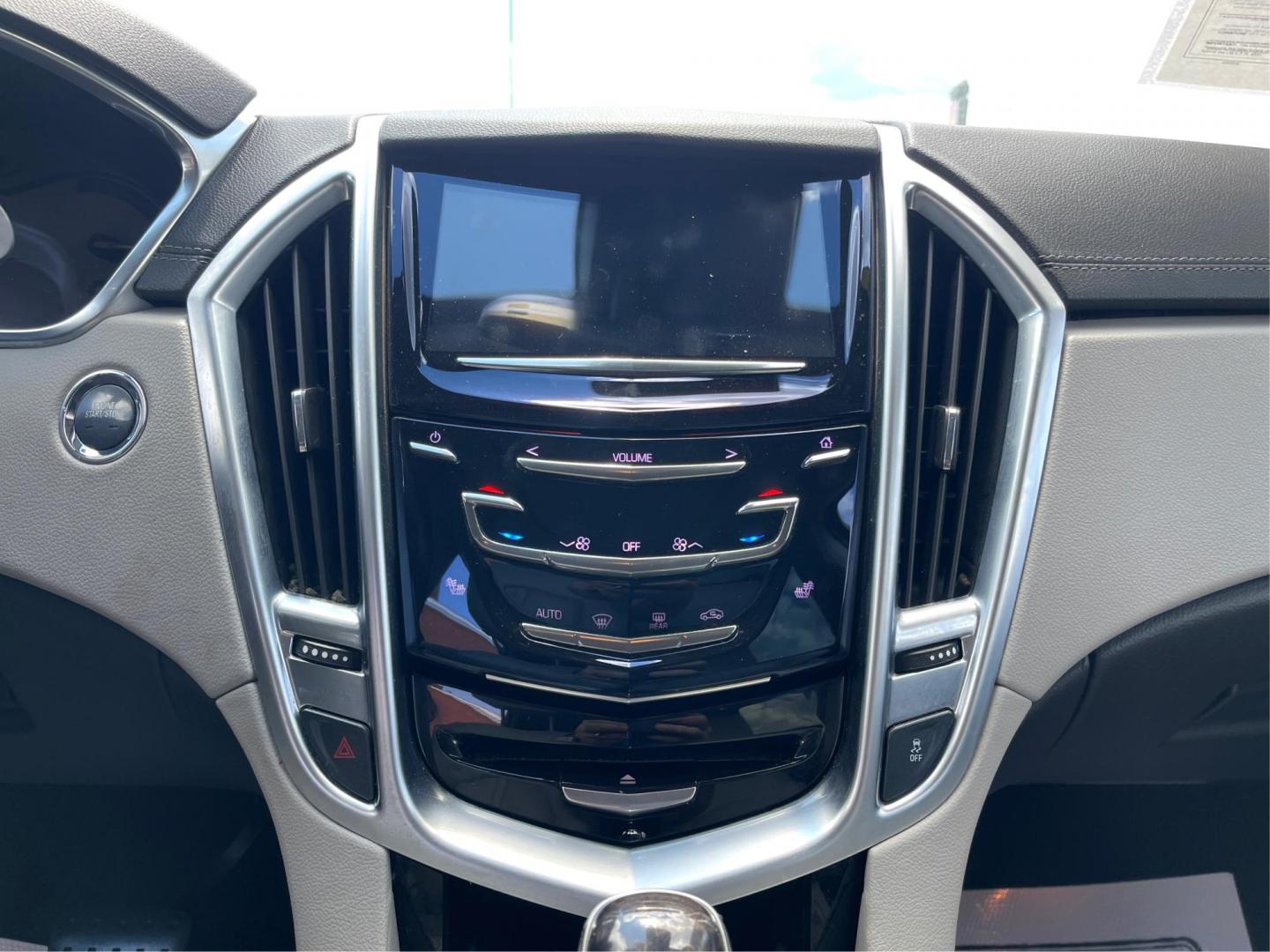 2015 Platinum Ice Tricoat Cadillac SRX (3GYFNBE38FS) with an 3.6L V6 DOHC 24V FFV engine, 6-Speed Automatic transmission, located at 4508 South Dixie Dr, Moraine, OH, 45439, (937) 908-9800, 39.689976, -84.218452 - Photo#12