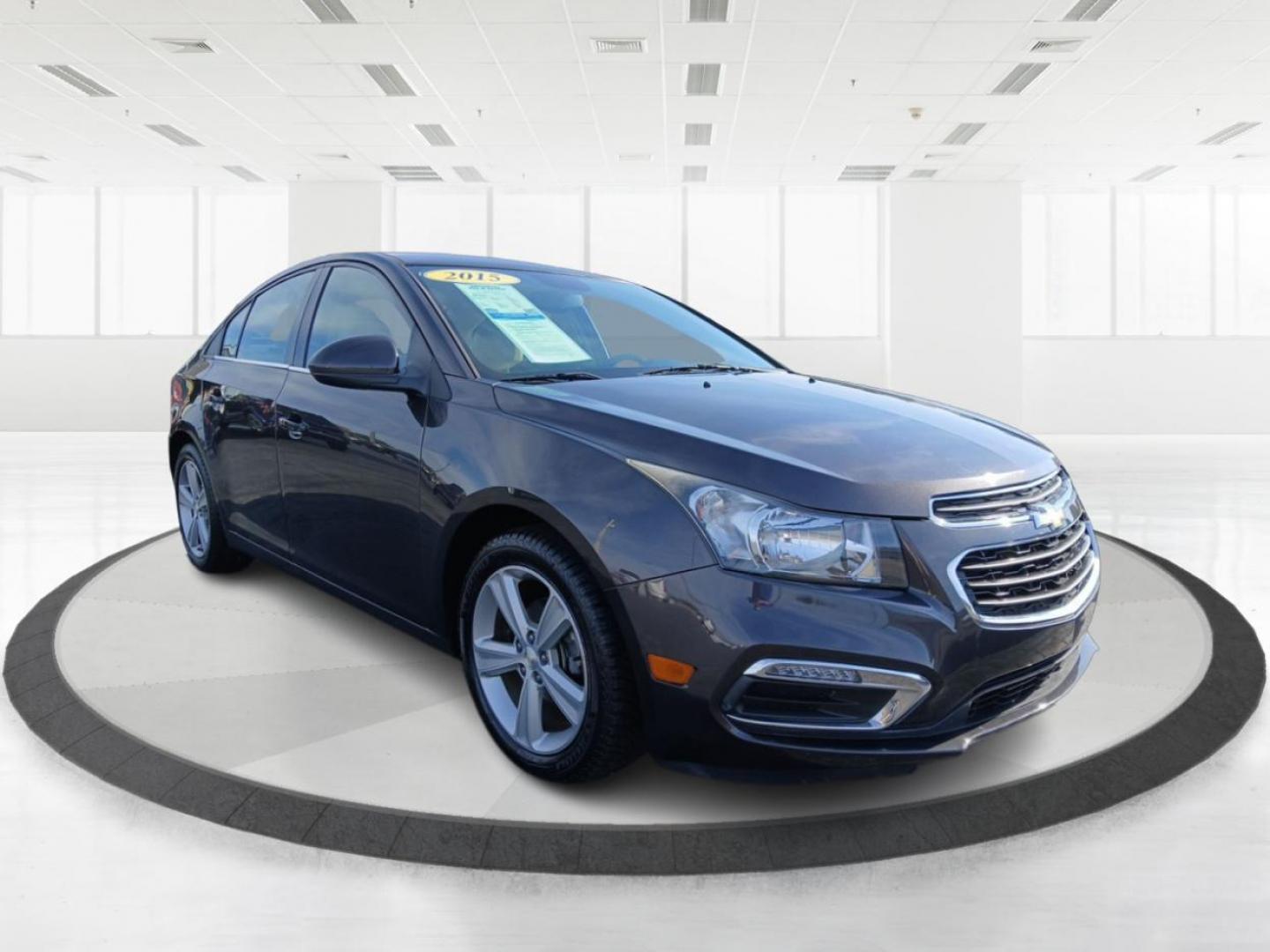 2015 Tungsten Metallic Chevrolet Cruze 2LT Auto (1G1PE5SB2F7) with an 1.4L L4 DOHC 16V TURBO engine, 6-Speed Automatic transmission, located at 1230 East Main St, Xenia, OH, 45385, (937) 908-9800, 39.688026, -83.910172 - Photo#0