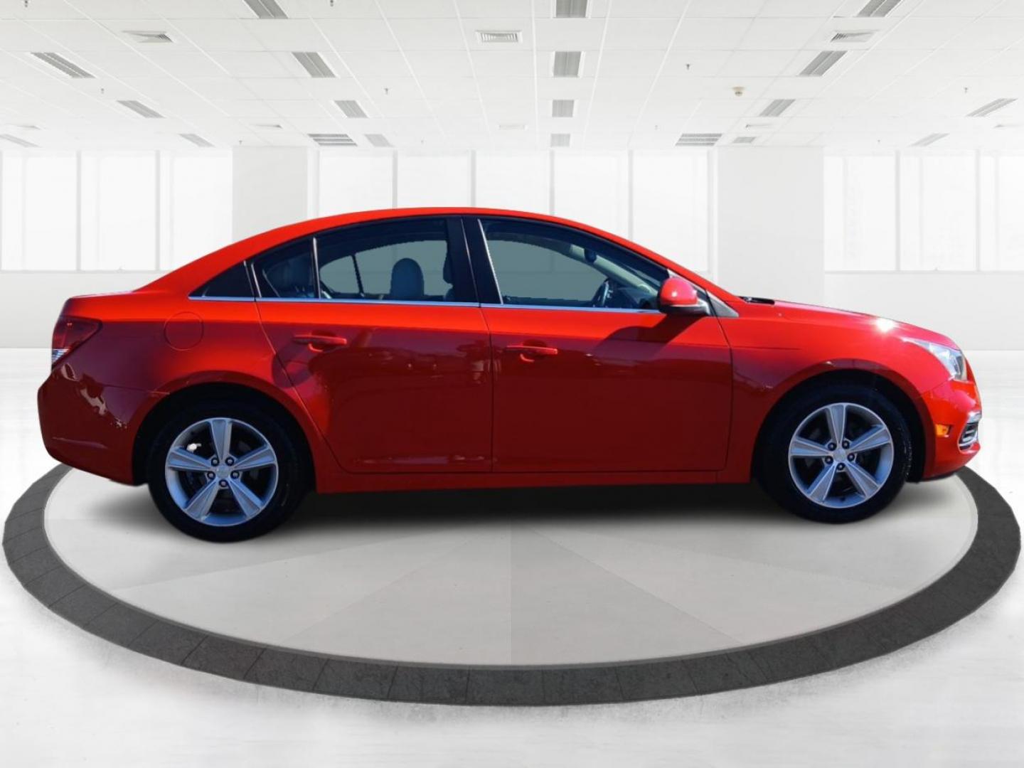 2015 Red Hot Chevrolet Cruze 2LT Auto (1G1PE5SB6F7) with an 1.4L L4 DOHC 16V TURBO engine, 6-Speed Automatic transmission, located at 1230 East Main St, Xenia, OH, 45385, (937) 908-9800, 39.688026, -83.910172 - Photo#1