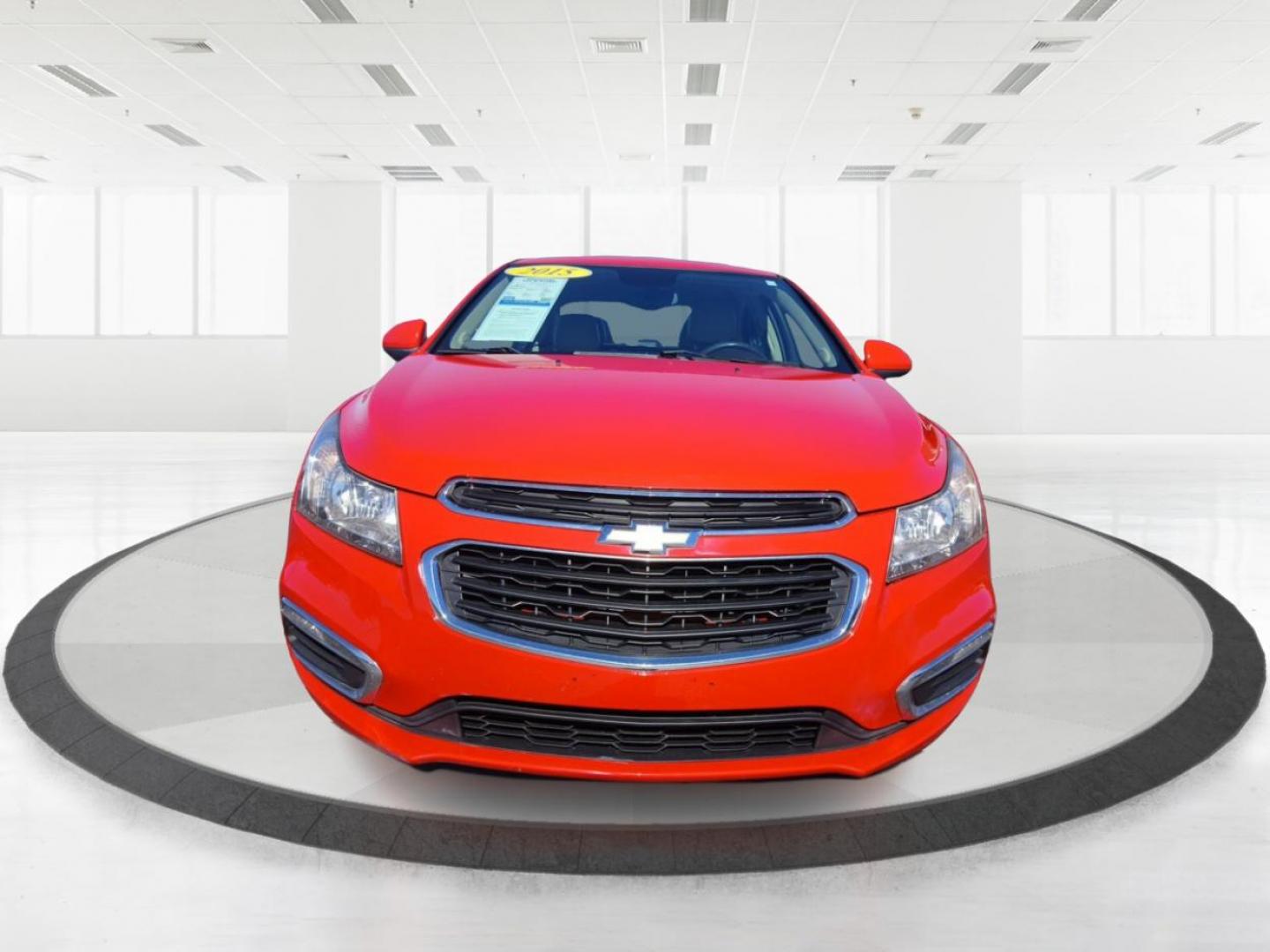 2015 Red Hot Chevrolet Cruze 2LT Auto (1G1PE5SB6F7) with an 1.4L L4 DOHC 16V TURBO engine, 6-Speed Automatic transmission, located at 1230 East Main St, Xenia, OH, 45385, (937) 908-9800, 39.688026, -83.910172 - Photo#6