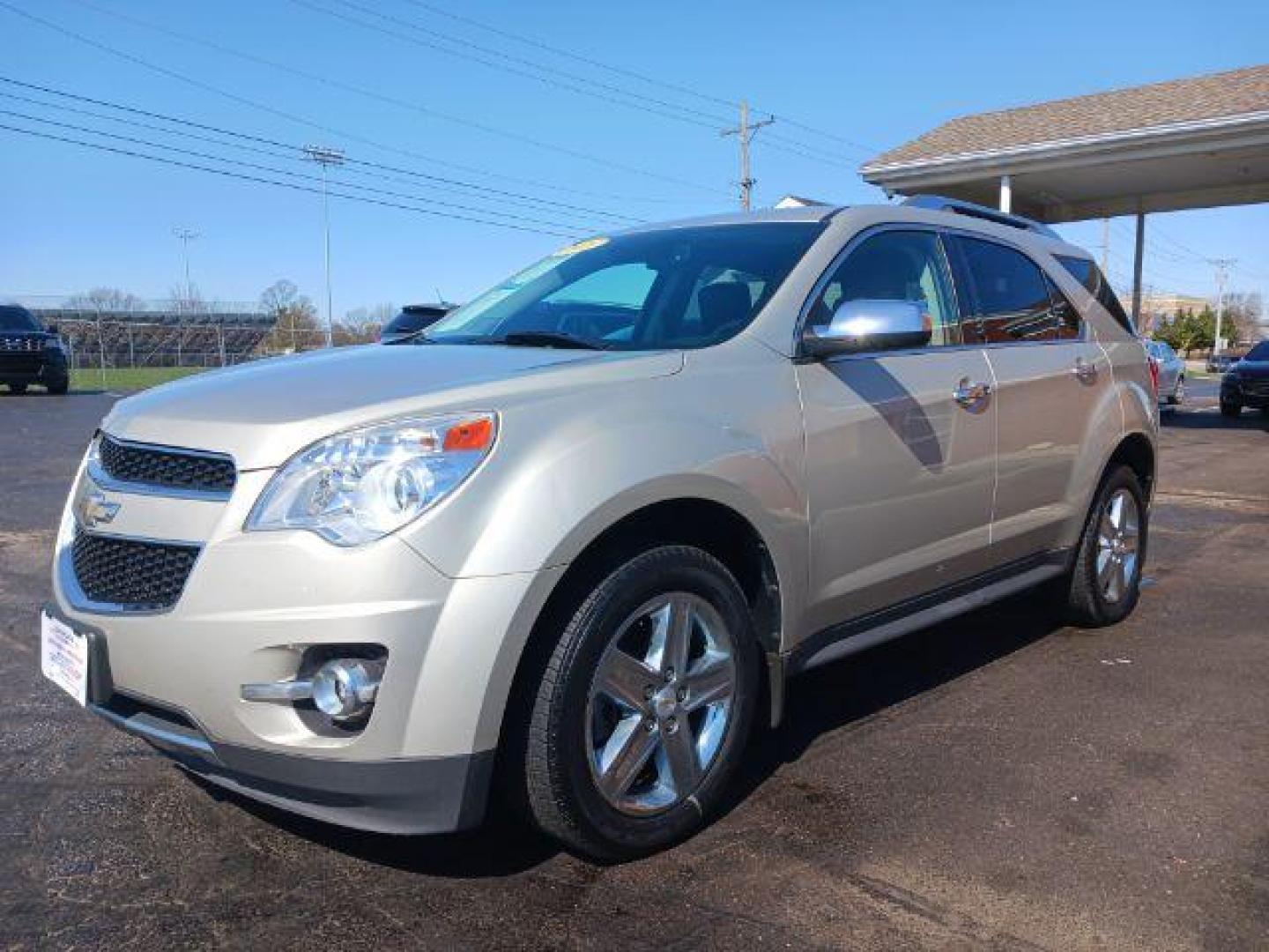 2015 Champagne Silver Metallic Chevrolet Equinox LTZ AWD (2GNFLHEK8F6) with an 2.4L L4 DOHC 16V FFV engine, 6-Speed Automatic transmission, located at 4508 South Dixie Dr, Moraine, OH, 45439, (937) 908-9800, 39.689976, -84.218452 - Photo#2