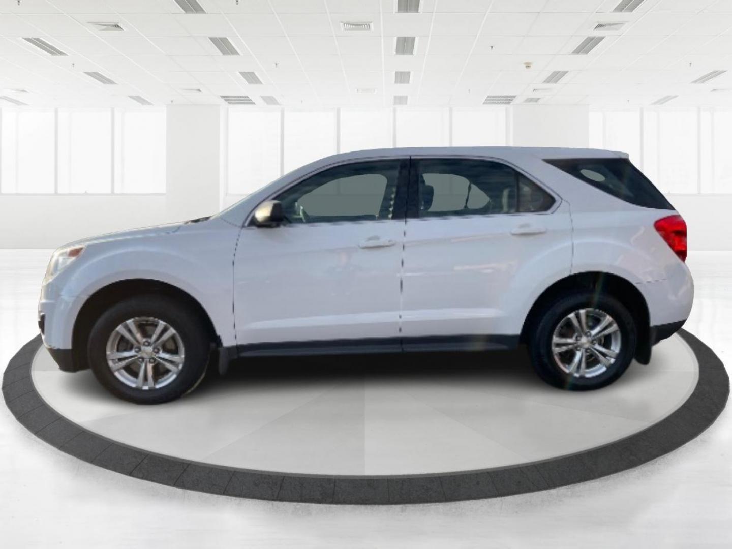 2015 Summit White Chevrolet Equinox LS 2WD (2GNALAEK4F1) with an 2.4L L4 DOHC 16V FFV engine, 6-Speed Automatic transmission, located at 1184 Kauffman Ave, Fairborn, OH, 45324, (937) 908-9800, 39.807072, -84.030914 - Photo#3