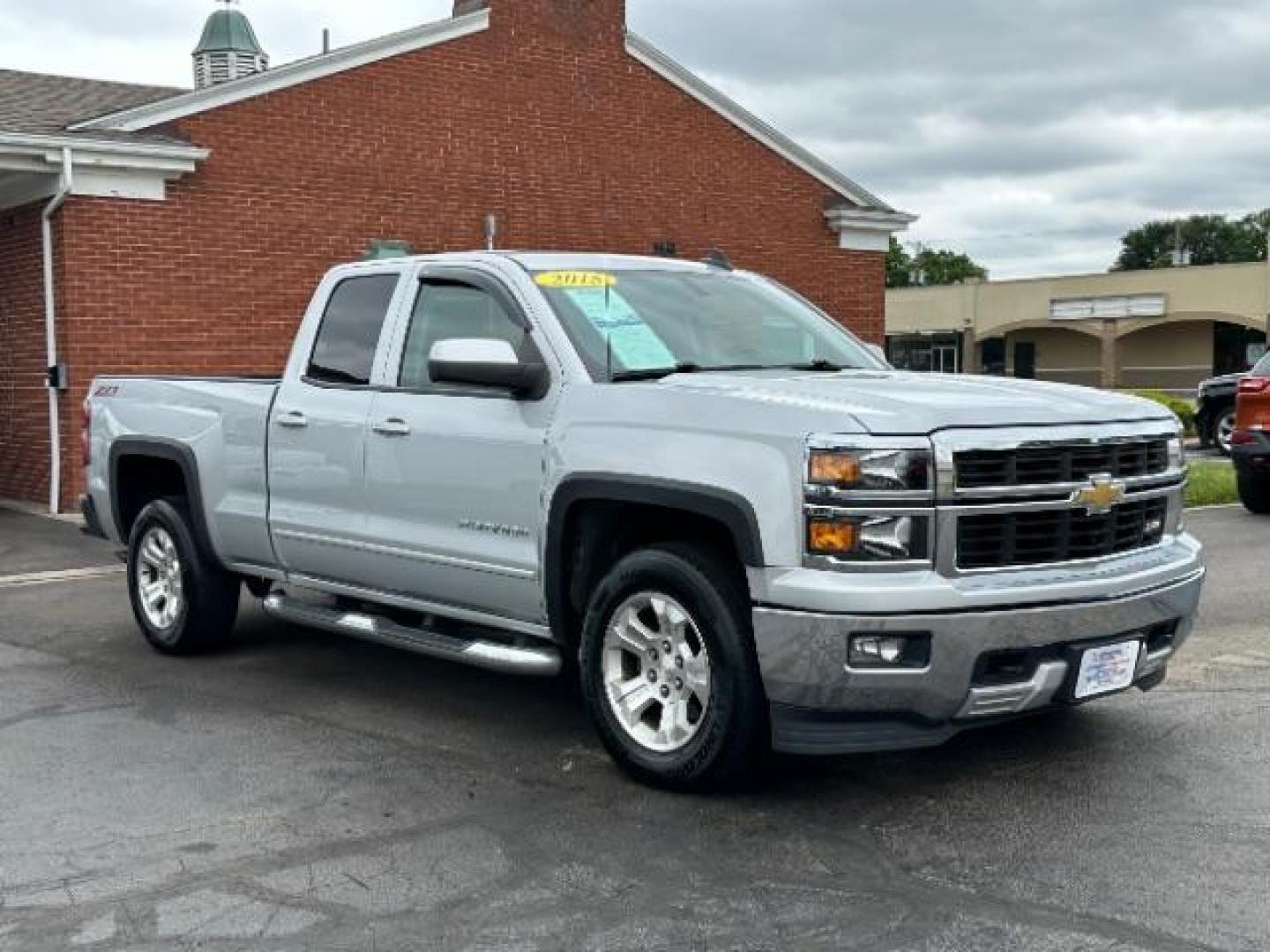 2015 Silver Chevrolet Silverado 1500 LT Double Cab 4WD (1GCVKREC6FZ) with an 5.3L V8 OHV 16V engine, 6-Speed Automatic transmission, located at 1099 N County Rd 25A , Troy, OH, 45373, (937) 908-9800, 40.057079, -84.212883 - Photo#0