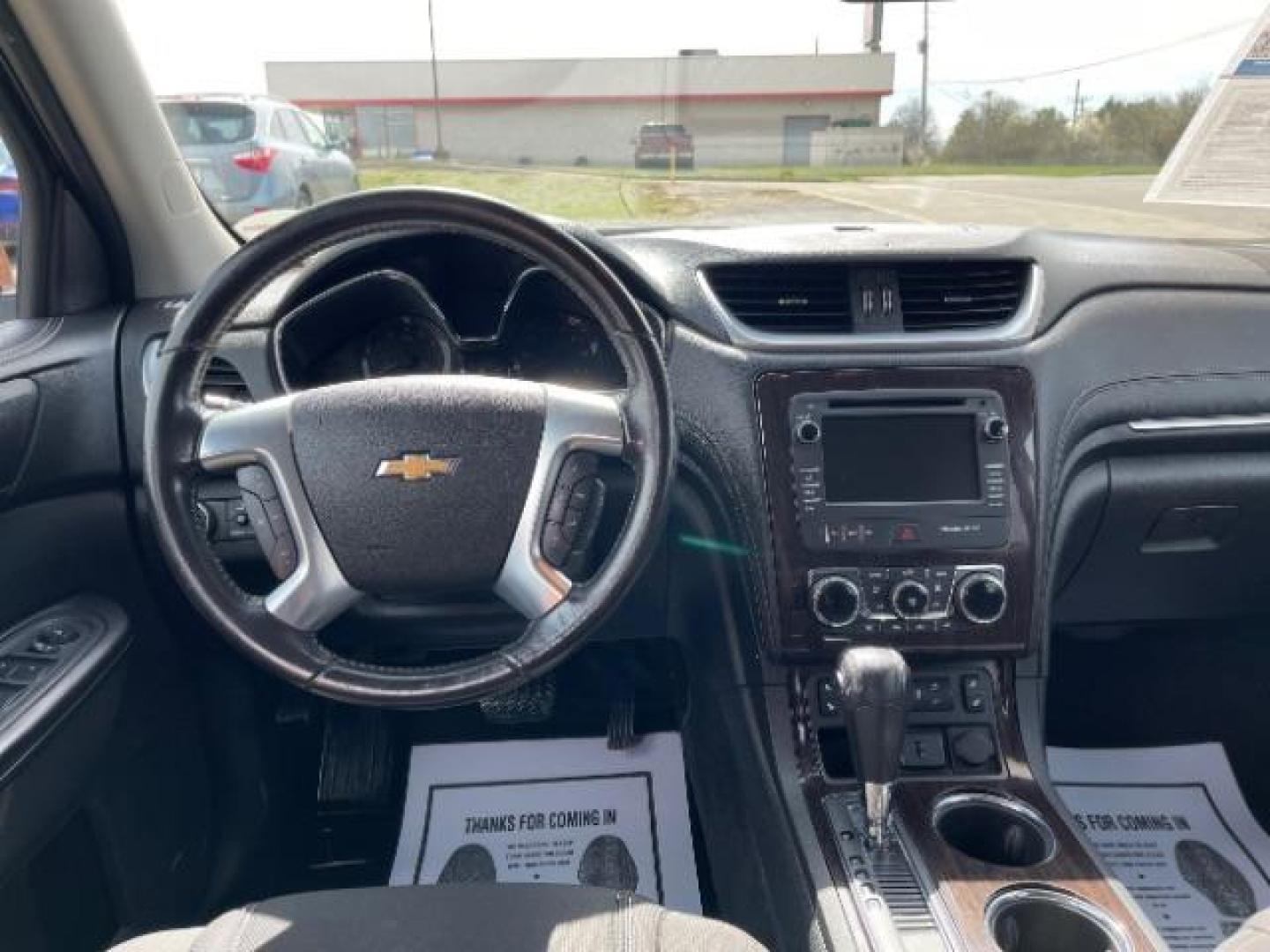 2015 Siren Red Tintcoat Chevrolet Traverse 2LT AWD (1GNKVHKD7FJ) with an 3.6L V6 DOHC 24V engine, 6-Speed Automatic transmission, located at 1099 N County Rd 25A , Troy, OH, 45373, (937) 908-9800, 40.057079, -84.212883 - Photo#7