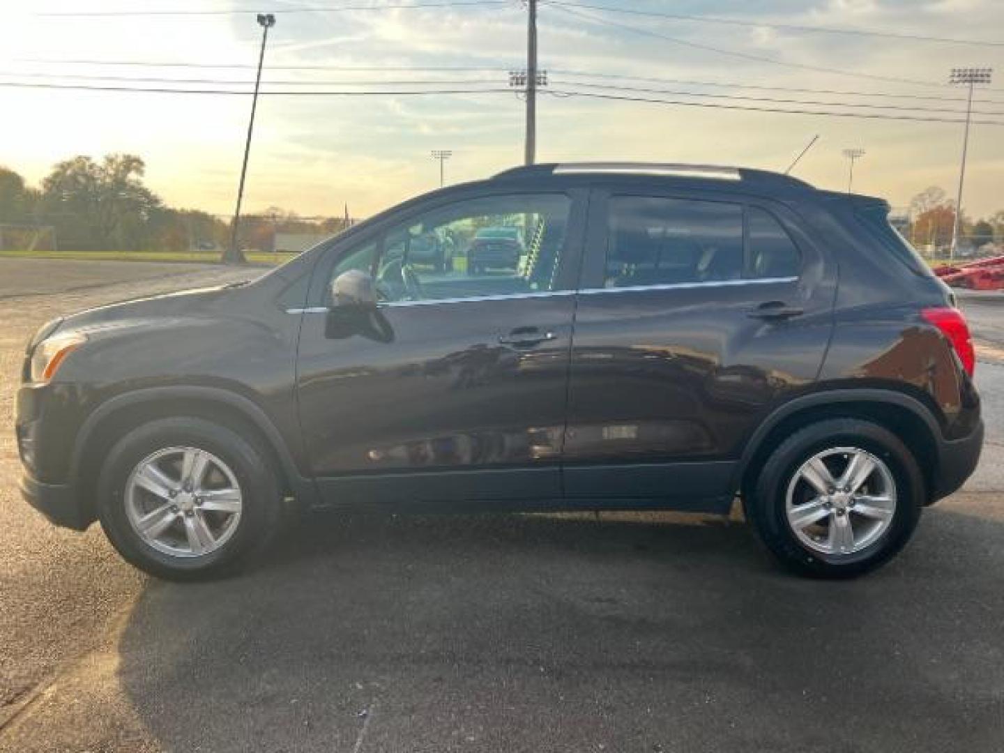 2015 Deep Espresso Metallic Chevrolet Trax LT FWD (KL7CJLSB0FB) with an 1.4L L4 DOHC 16V engine, 6-Speed Automatic transmission, located at 880 E. National Road, Vandalia, OH, 45377, (937) 908-9800, 39.891918, -84.183594 - Photo#3