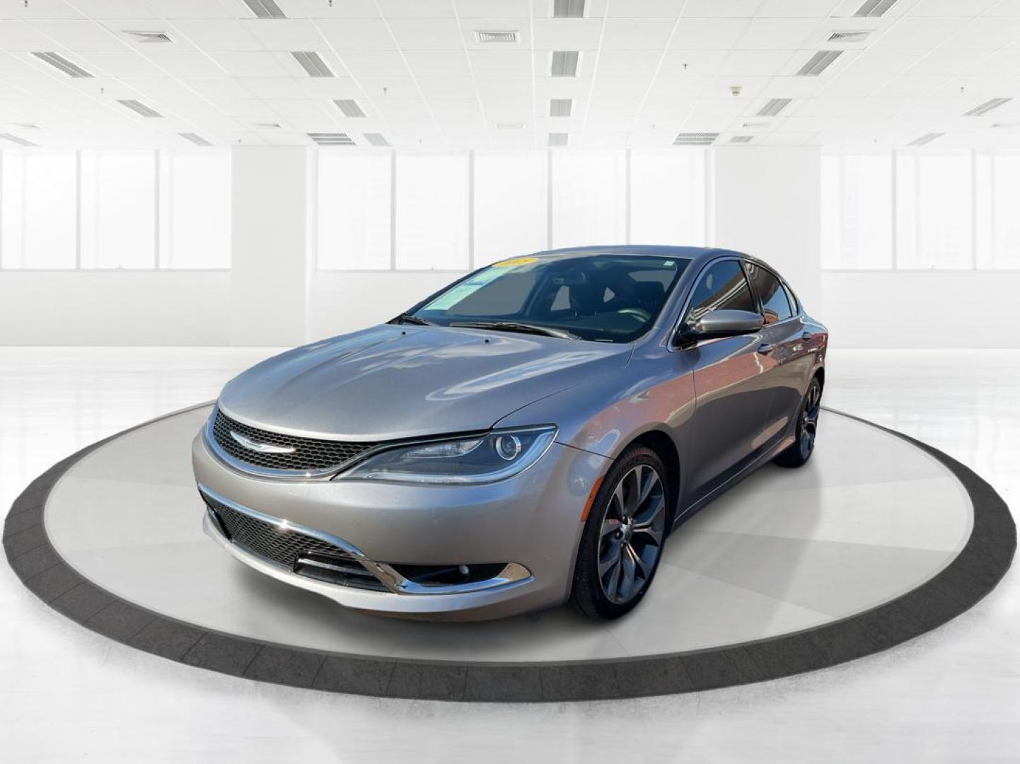 2015 Chrysler 200 C (1C3CCCCG0FN) with an 3.6L V-6 DOHC engine, located at 401 Woodman Dr, Riverside, OH, 45431, (937) 908-9800, 39.760899, -84.123421 - Photo#7